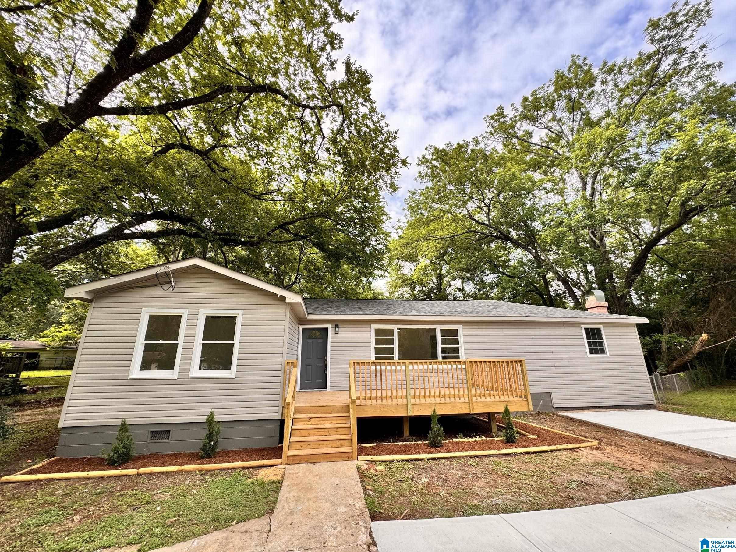 Hueytown, AL 35023,2433 21ST STREET N