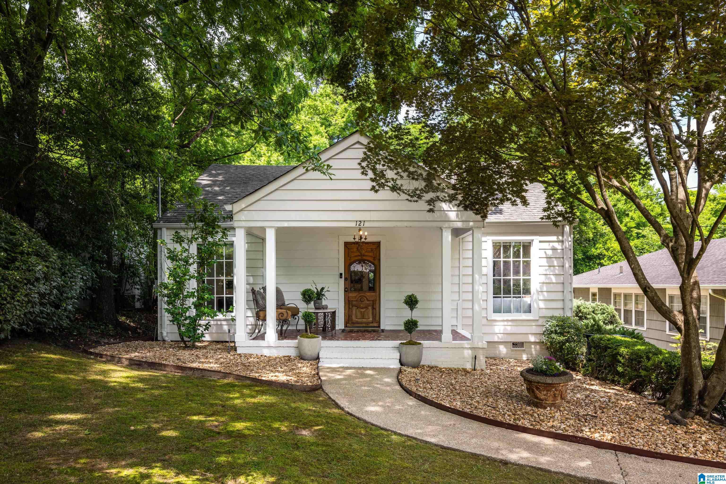 Mountain Brook, AL 35213,121 CHERRY STREET