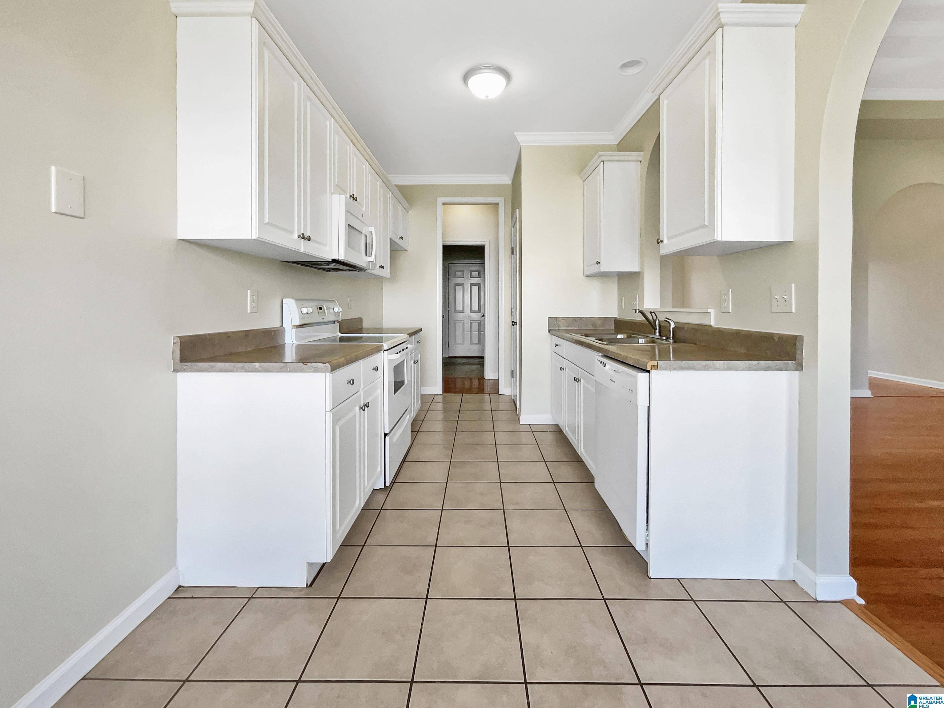 Calera, AL 35040,458 WATERFORD DRIVE