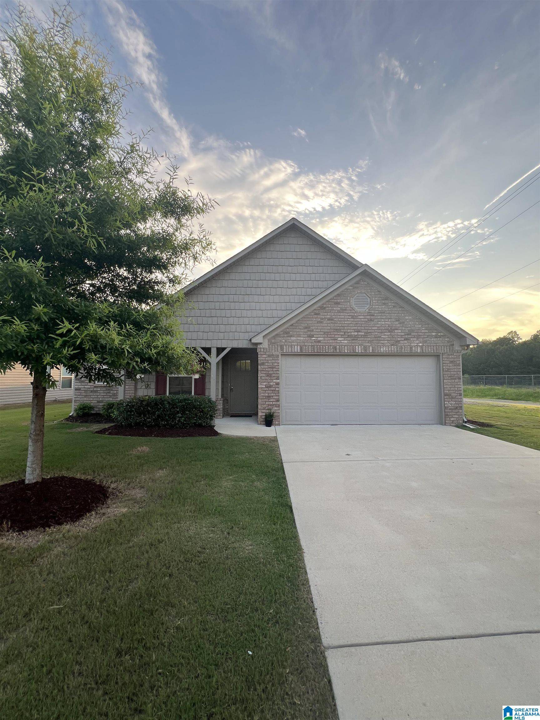Pell City, AL 35125,528 DEERWOOD DRIVE