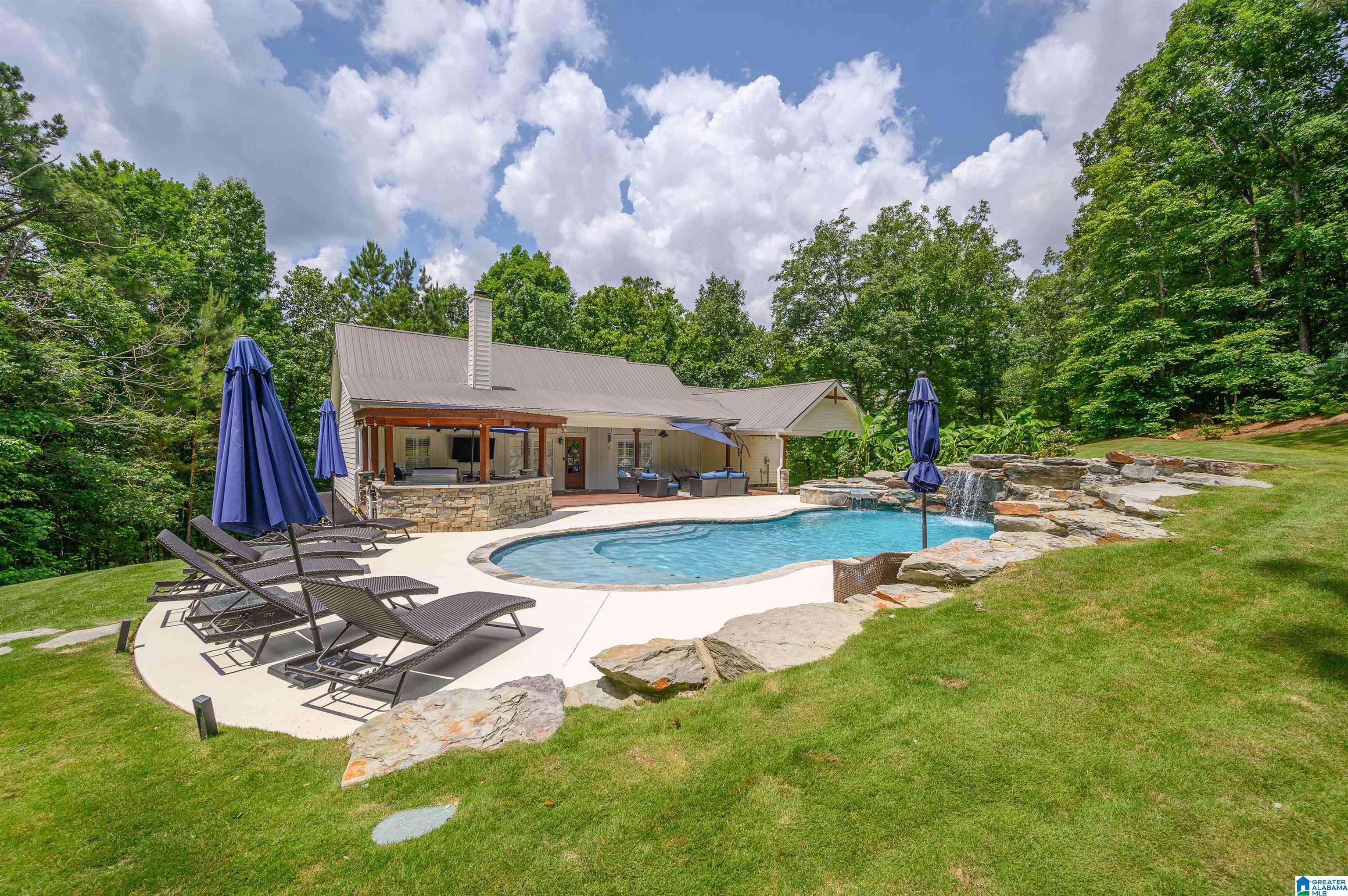Cropwell, AL 35054,325 DRIVING RANGE ROAD