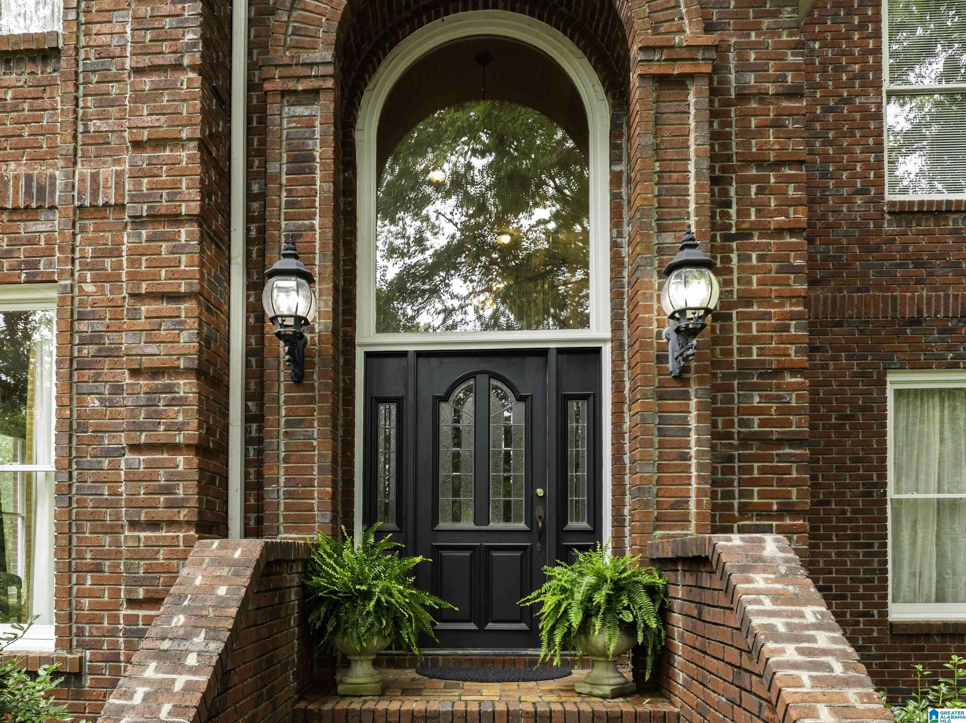 Hoover, AL 35244,1165 LAKE FOREST CIRCLE