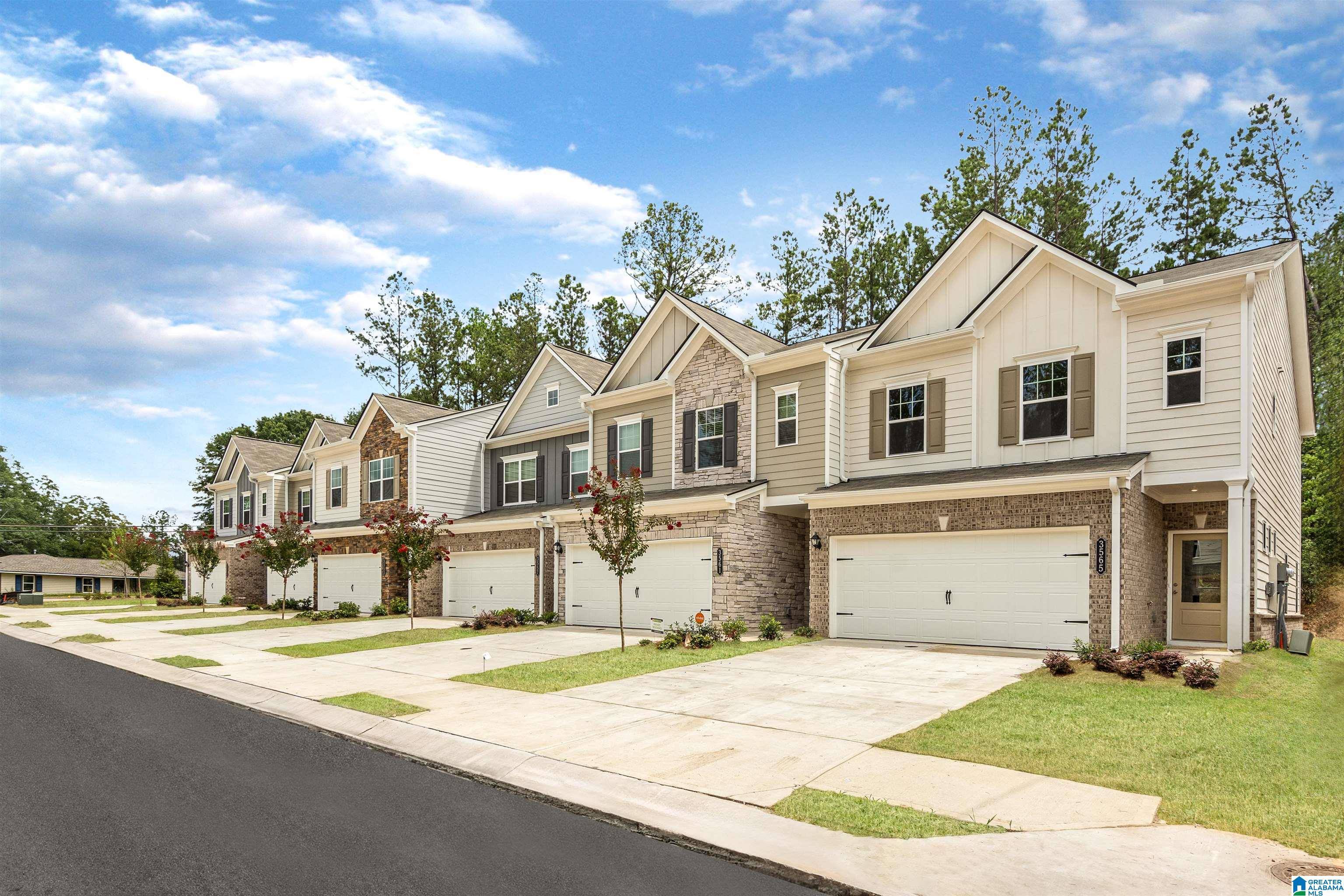 Fultondale, AL 35068,4582 VILLAGE SPRINGS SQUARE #1