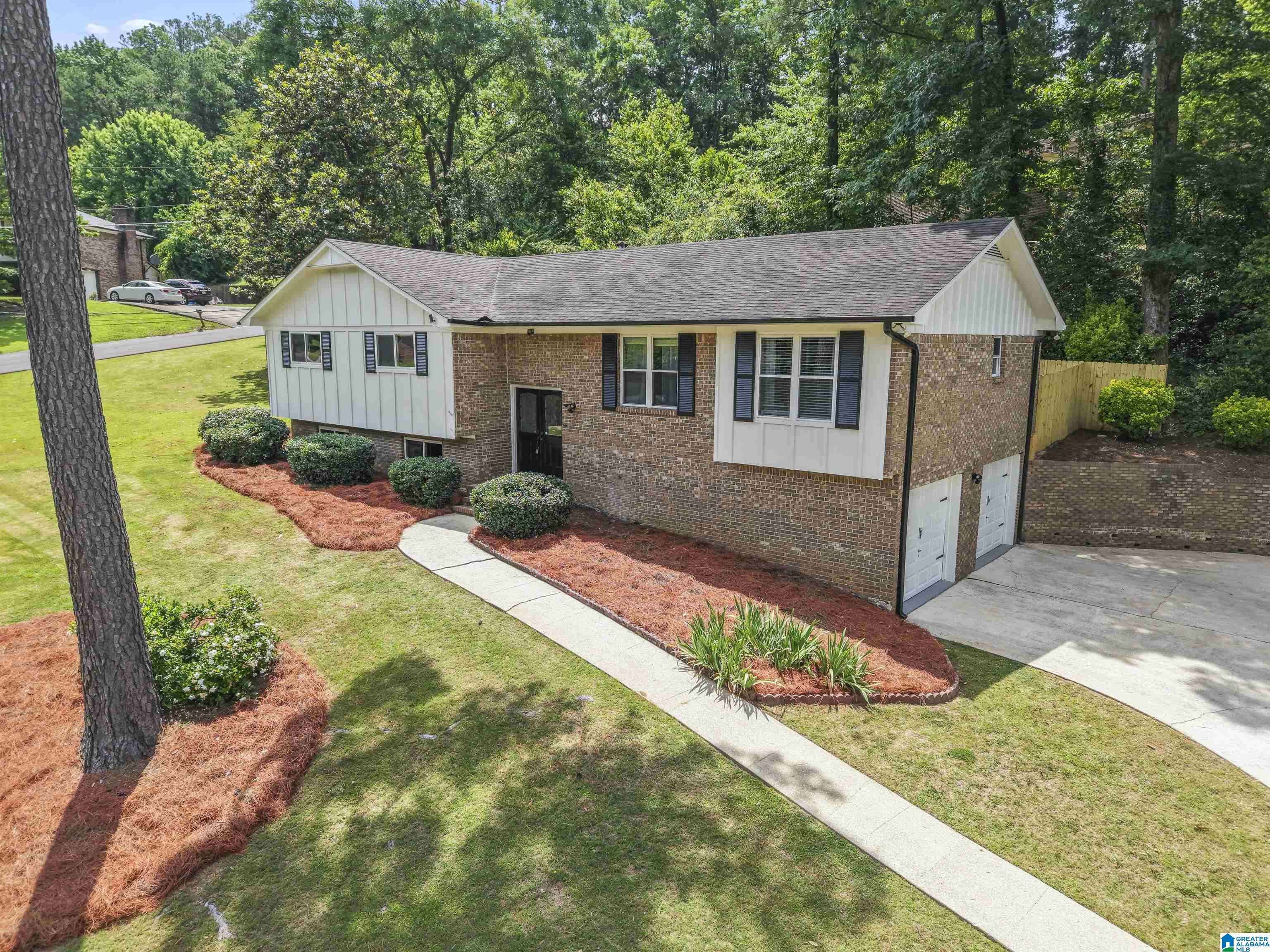 Hoover, AL 35216,2041 LONGMEADOW LANE