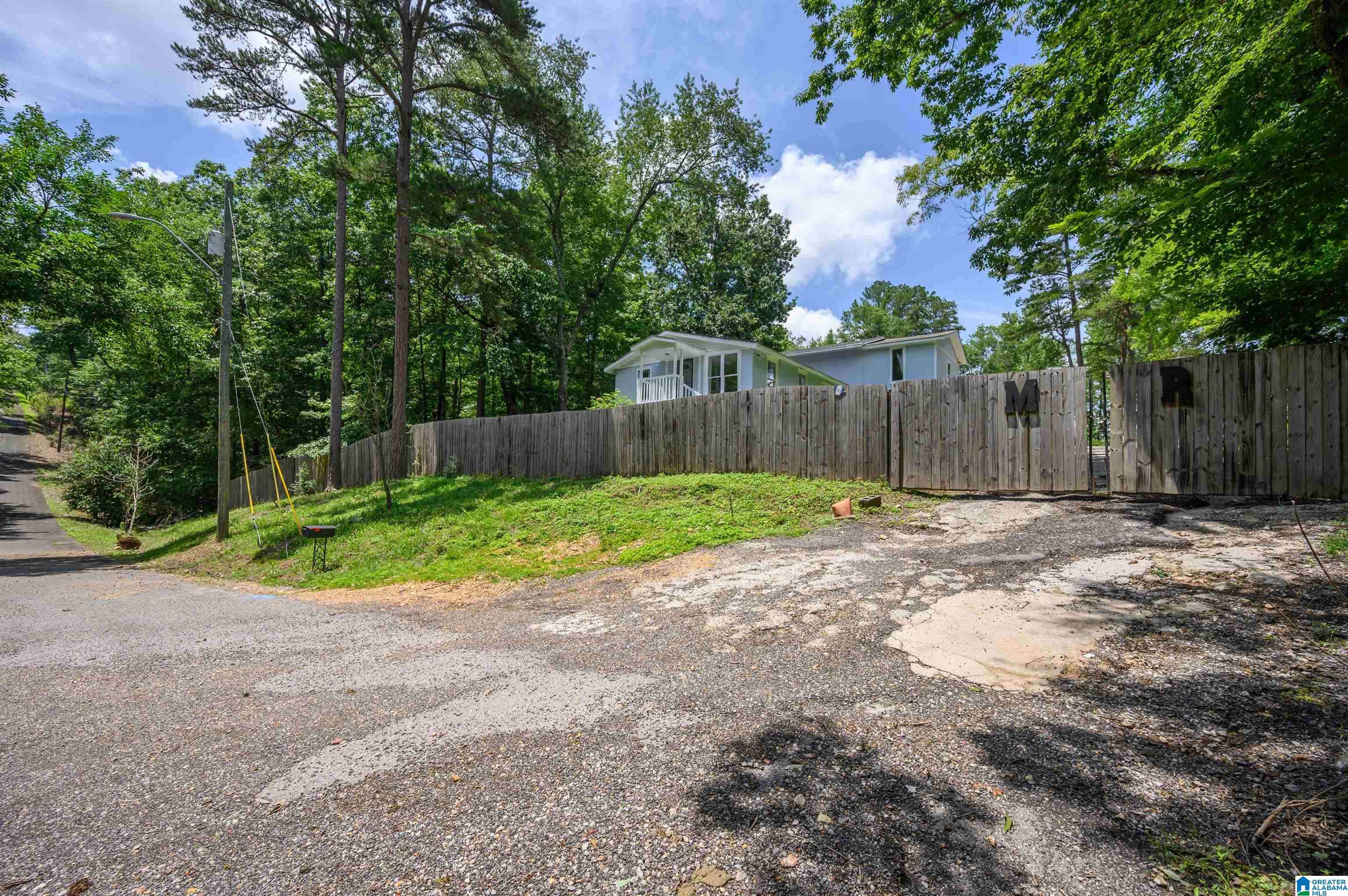 Birmingham, AL 35217,2436 THOMAS STREET