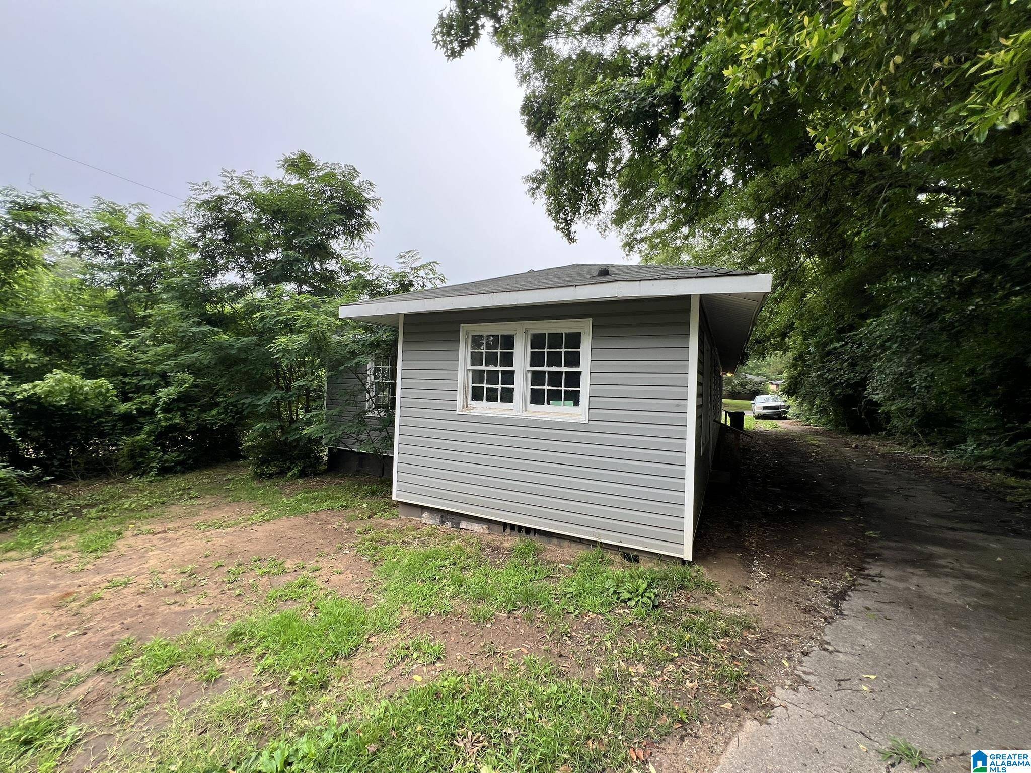 Anniston, AL 36207,720 BIRD STREET