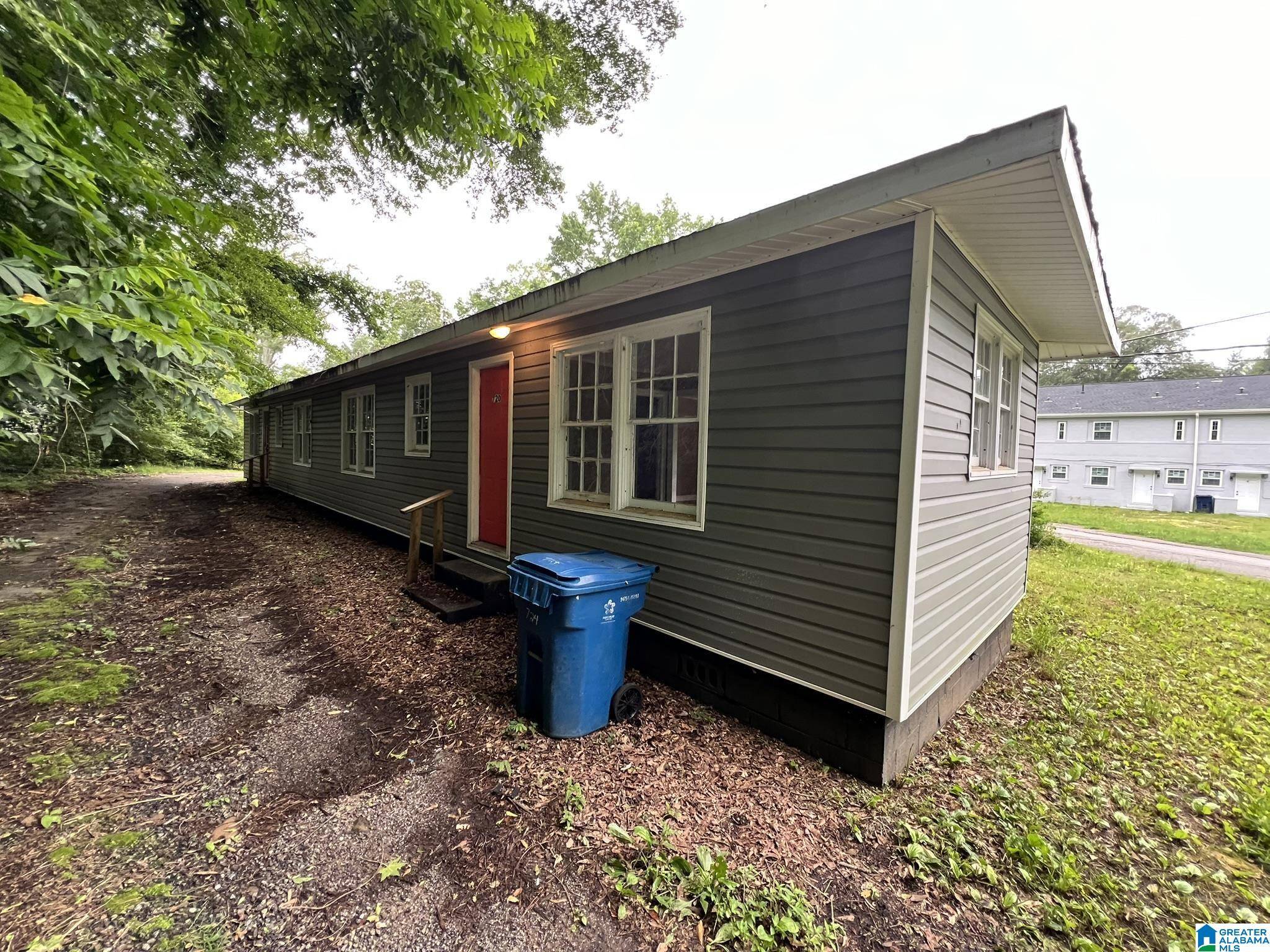 Anniston, AL 36207,720 BIRD STREET