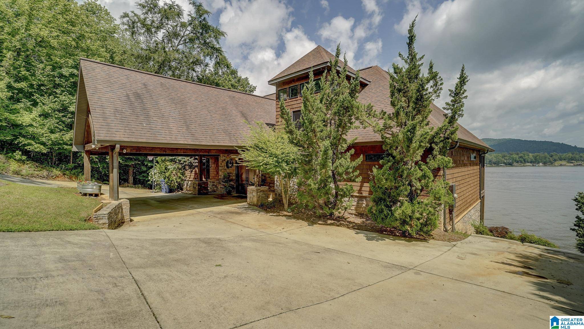 Ohatchee, AL 36271,268 BOULDER POINT LANE