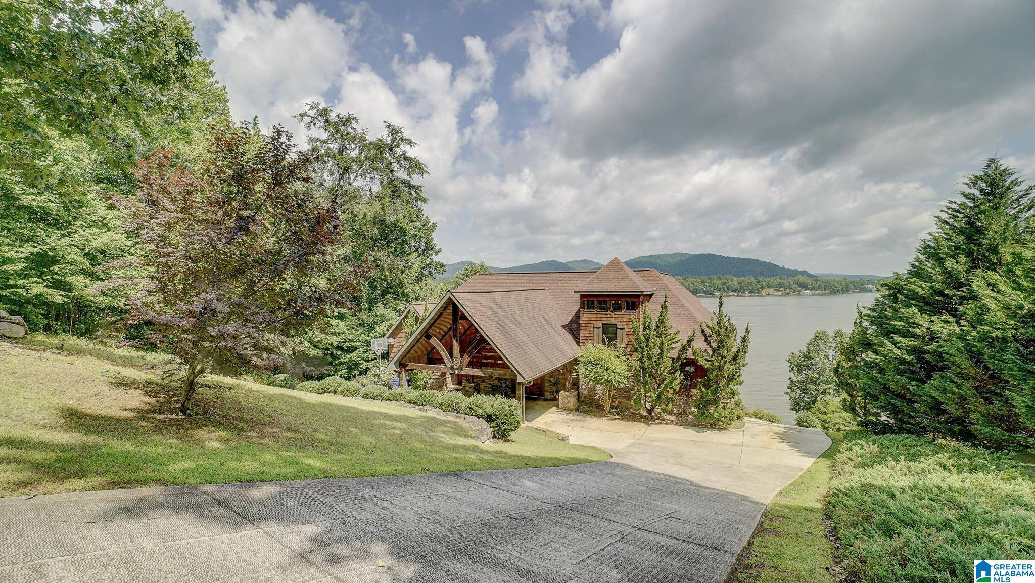 Ohatchee, AL 36271,268 BOULDER POINT LANE