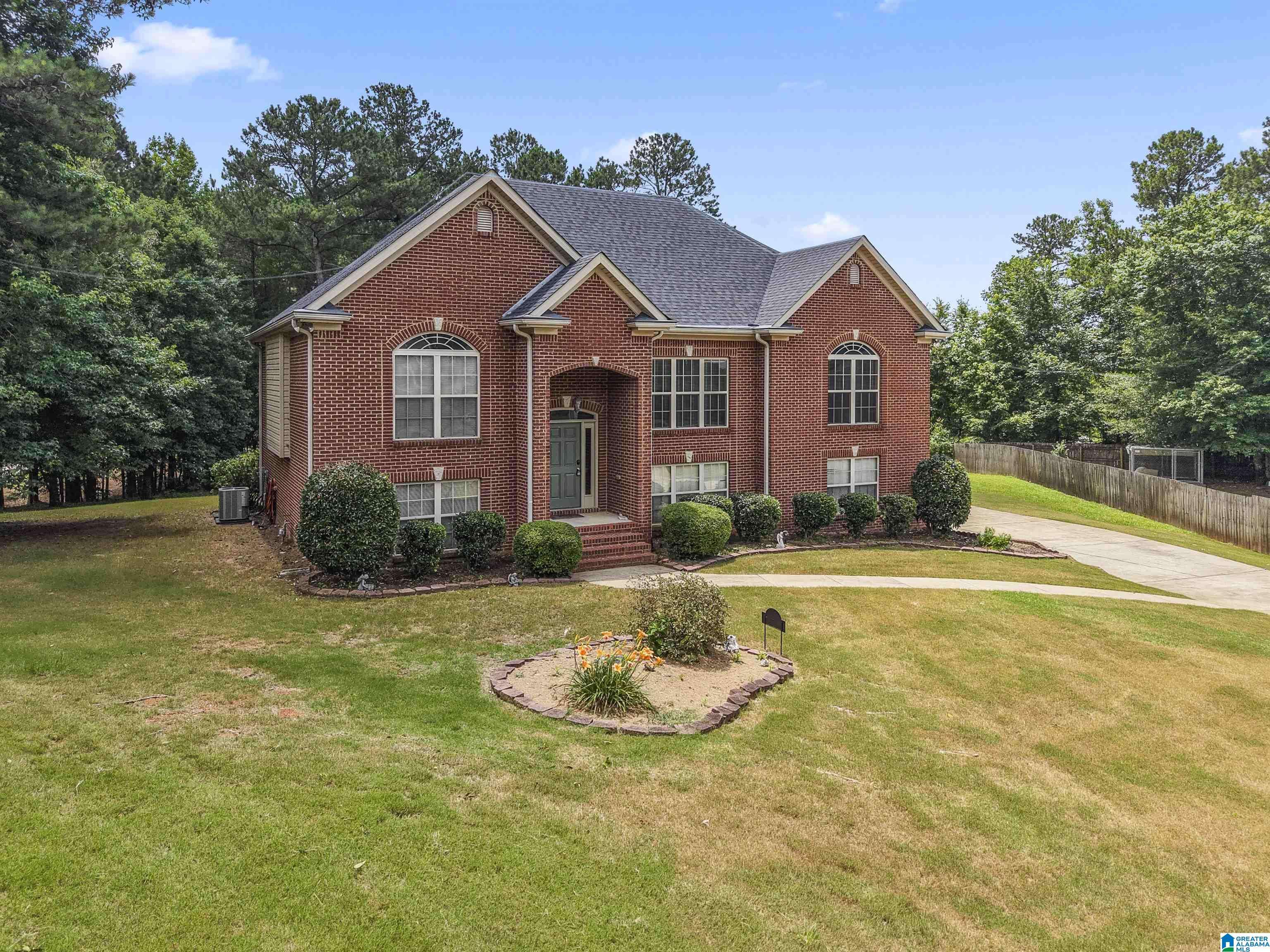 Chelsea, AL 35043,501 LIME CREEK COVE