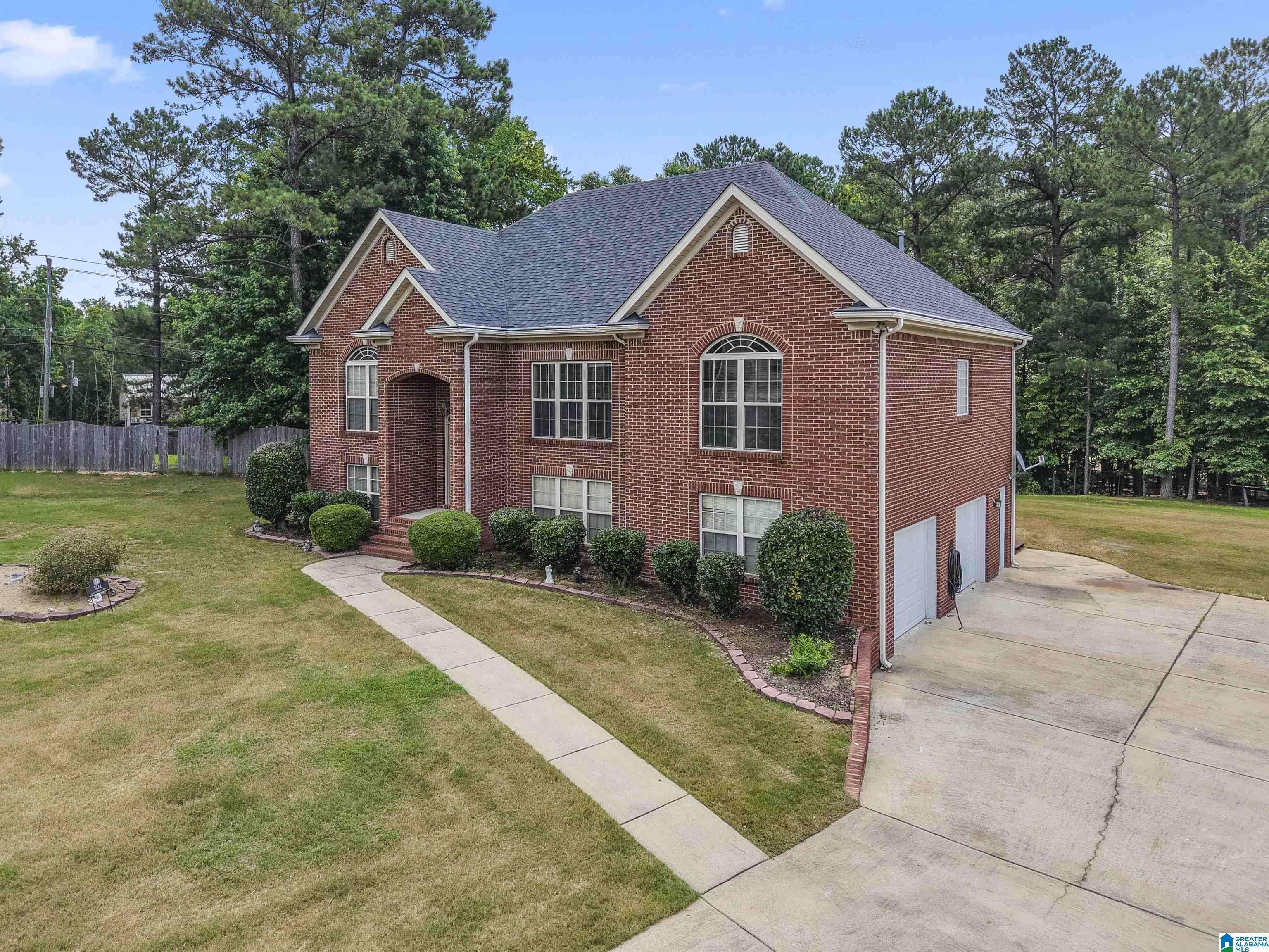 Chelsea, AL 35043,501 LIME CREEK COVE