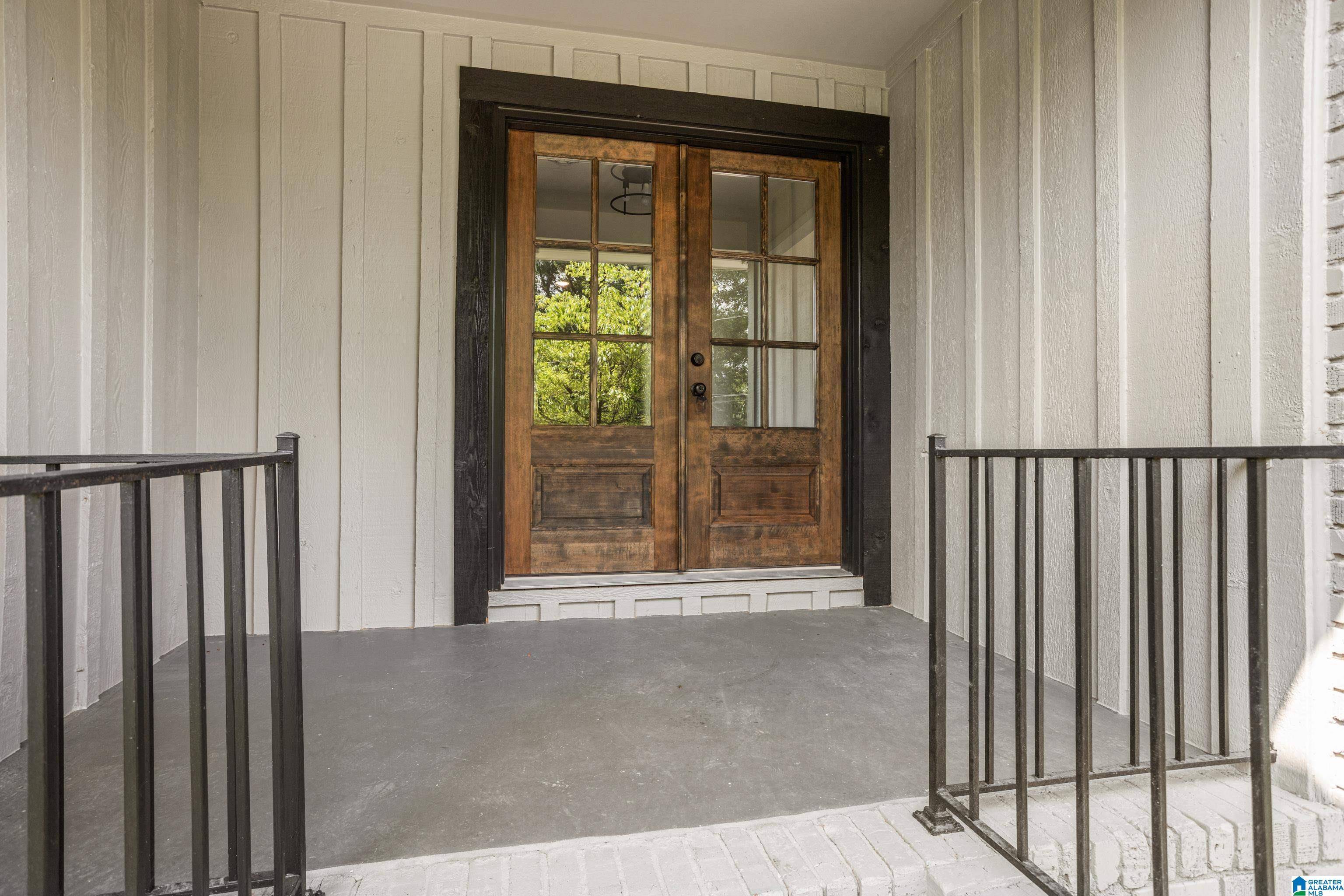 Vestavia Hills, AL 35216,3249 WAGON GAP TRAIL