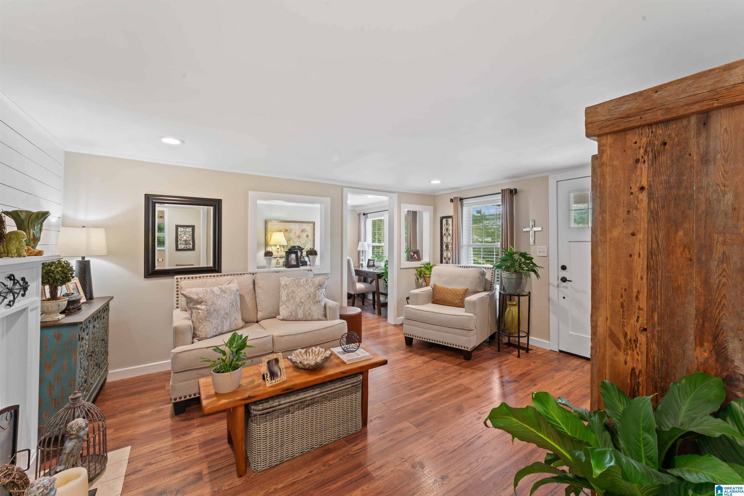 Leeds, AL 35094,217 FOSTER ROAD