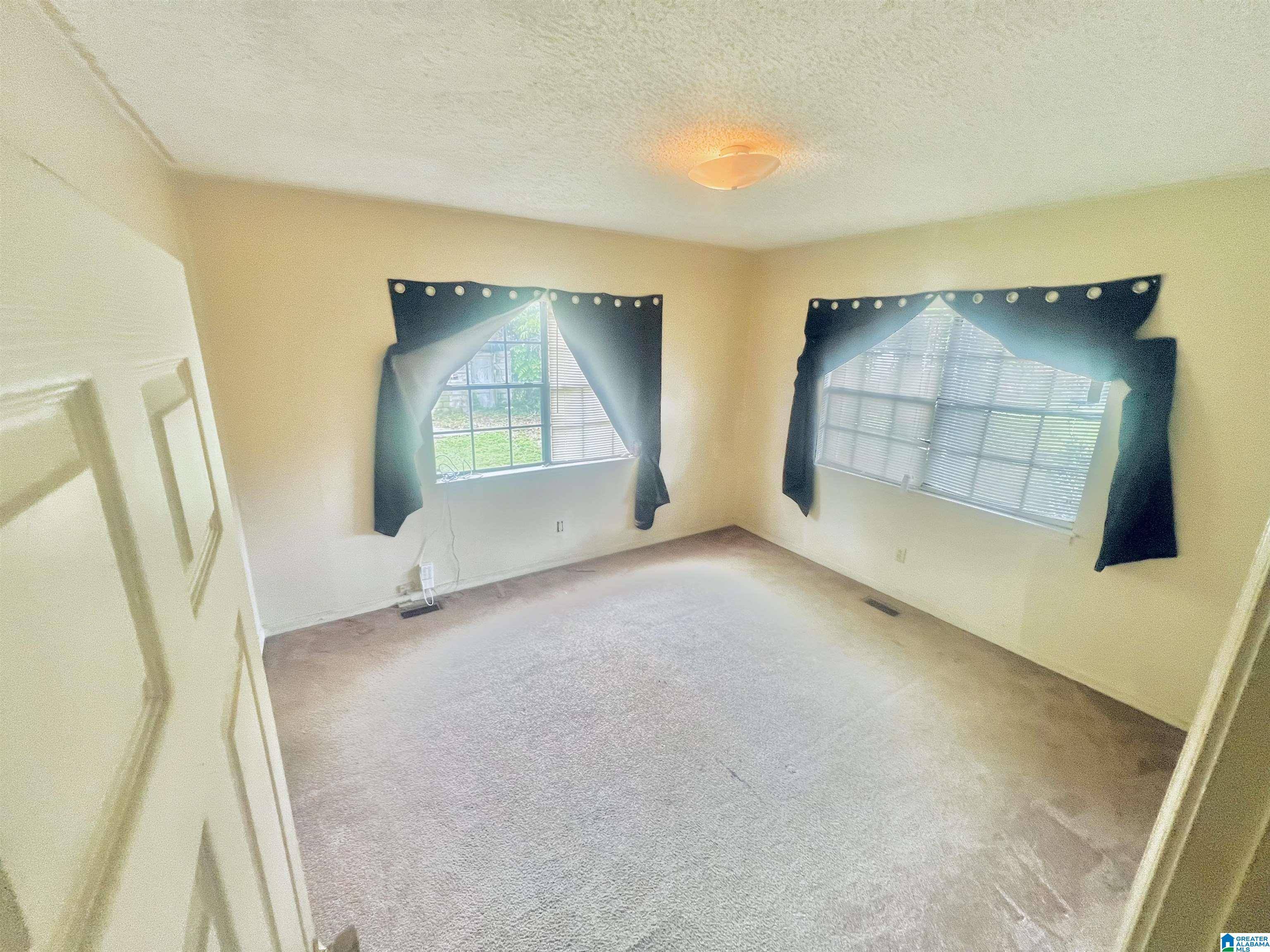 Birmingham, AL 35218,3120 AVENUE I