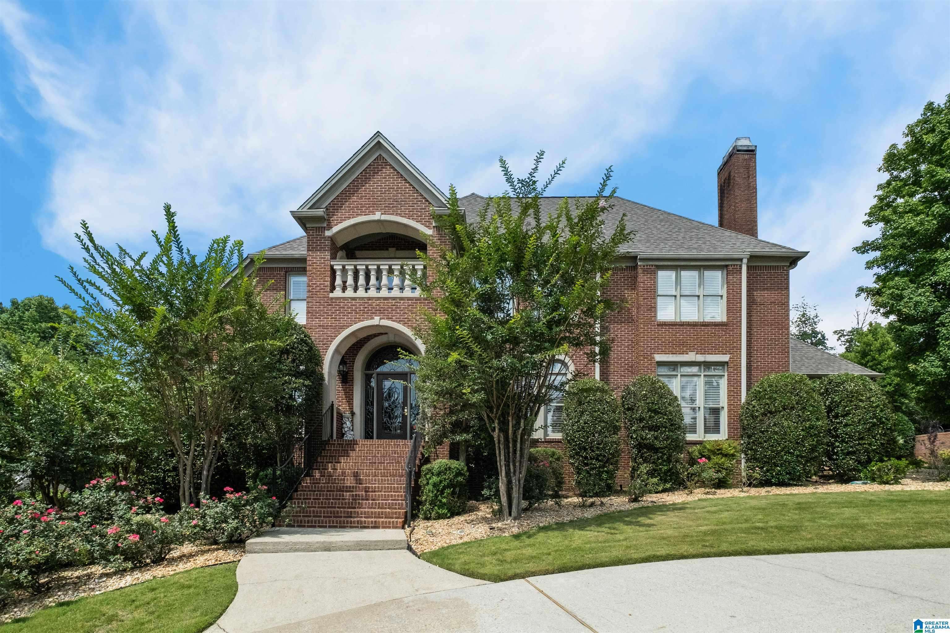 Vestavia Hills, AL 35243,2208 LONGLEAF BOULEVARD