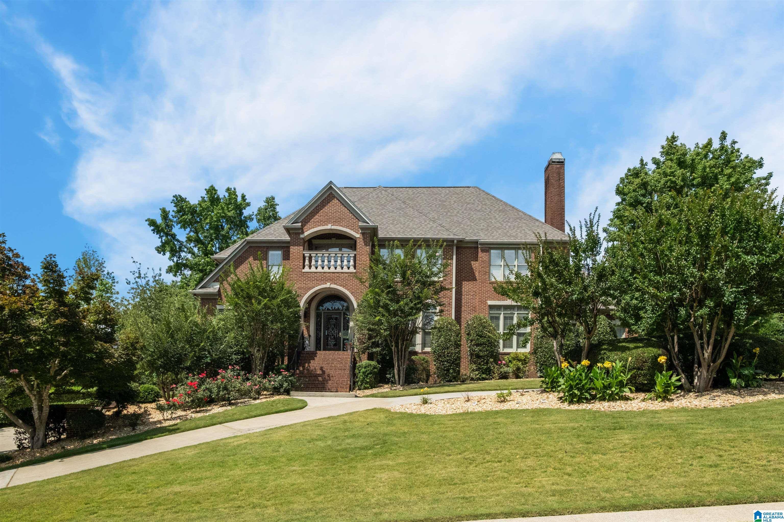 Vestavia Hills, AL 35243,2208 LONGLEAF BOULEVARD