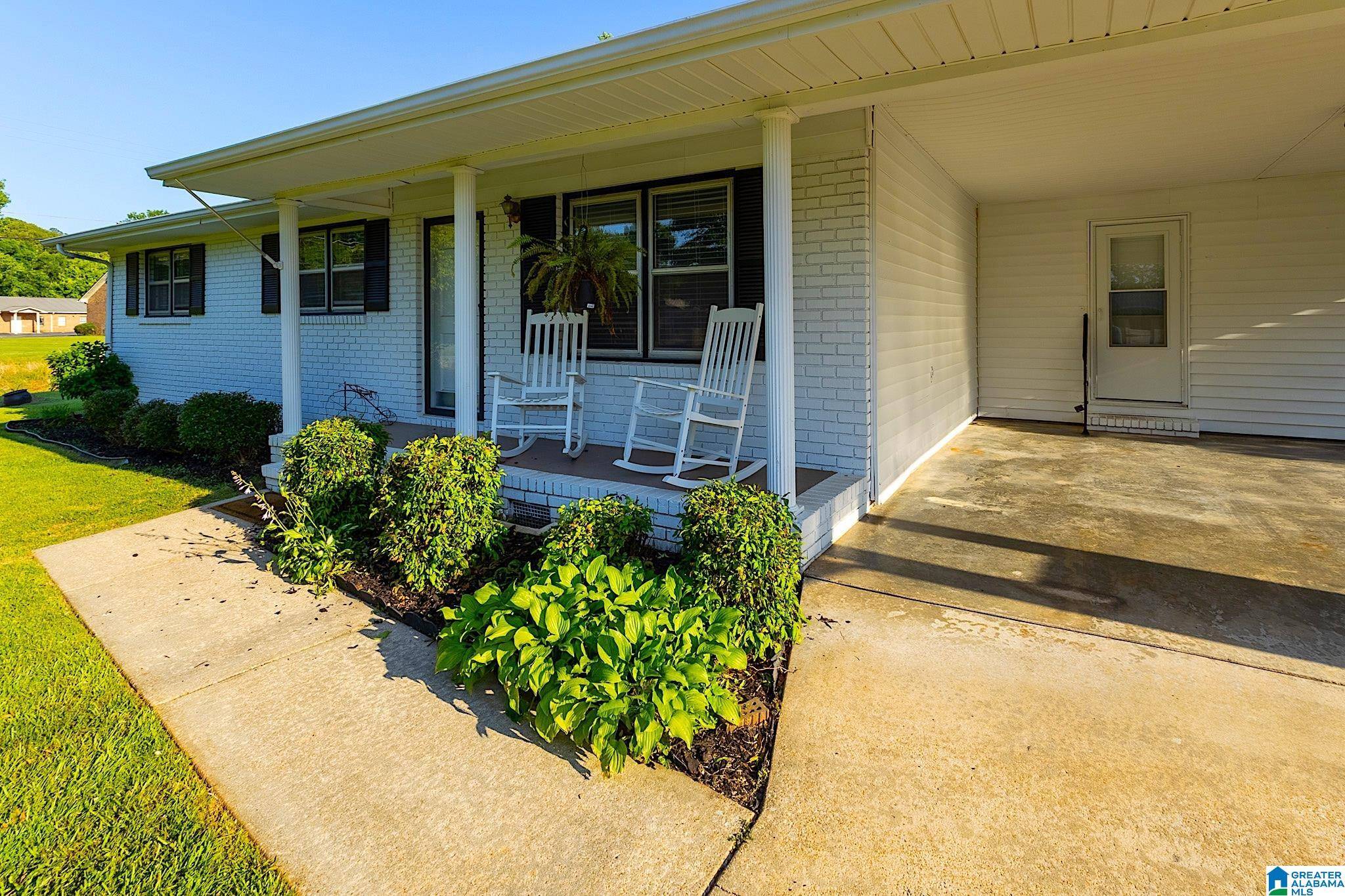 Anniston, AL 36206,4 CARRIAGE ROAD