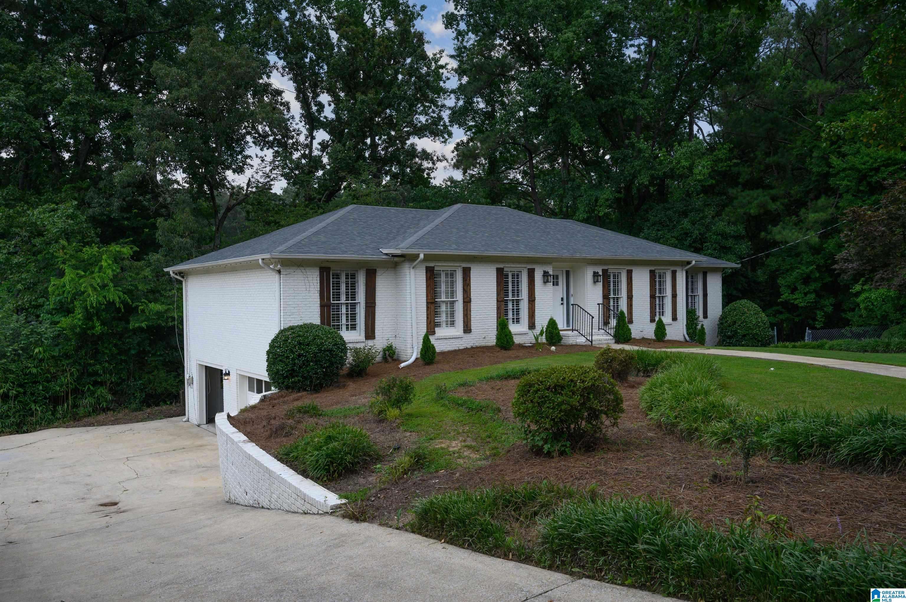 Hoover, AL 35226,1906 PAULETTE DRIVE