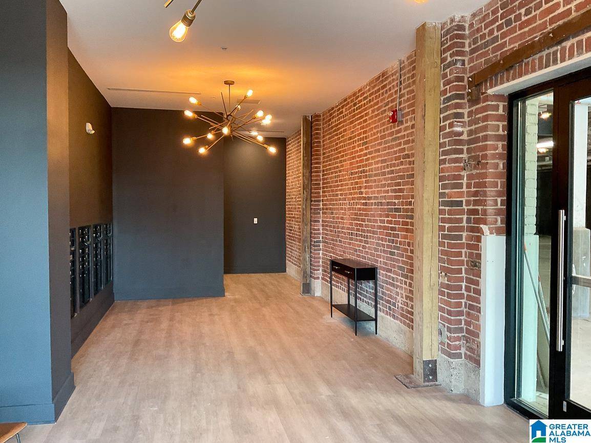 Birmingham, AL 35233,1329 S 4TH AVENUE #213
