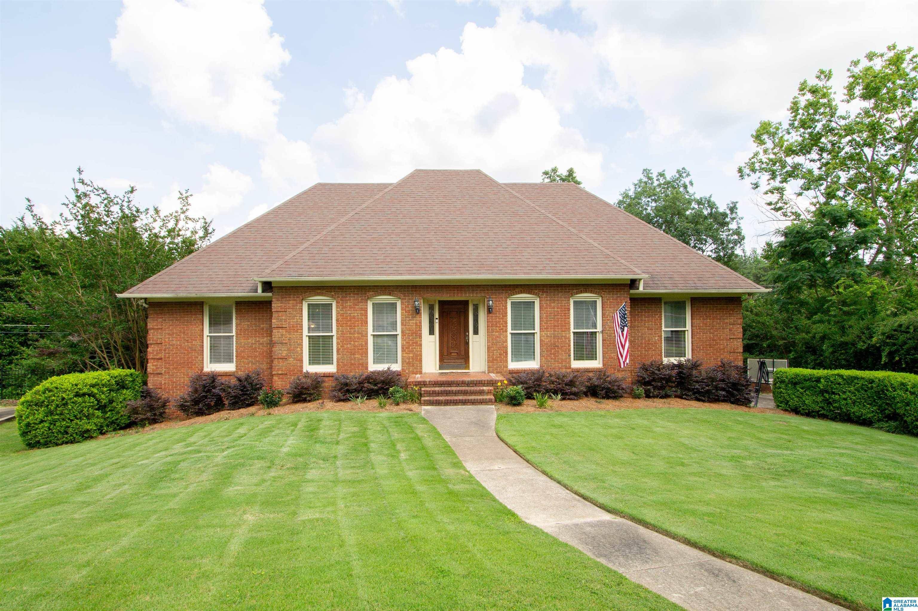Vestavia Hills, AL 35216,437 VES TRACE