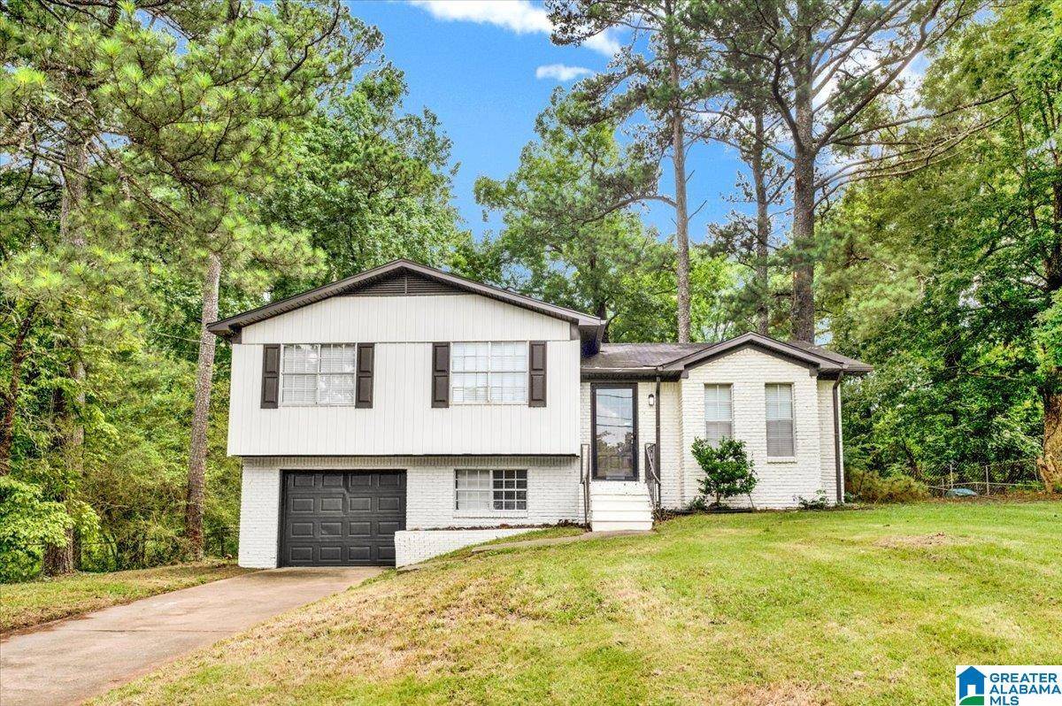 Pinson, AL 35126,5079 DARLENE DRIVE