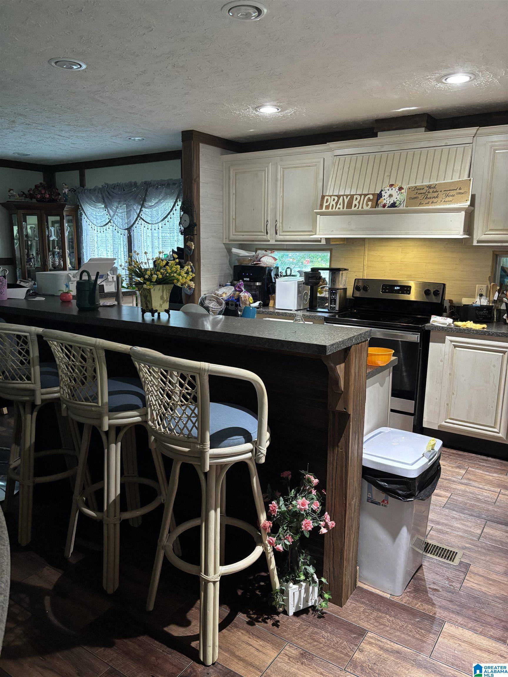 Trafford, AL 35172,388 TAWBUSH ROAD