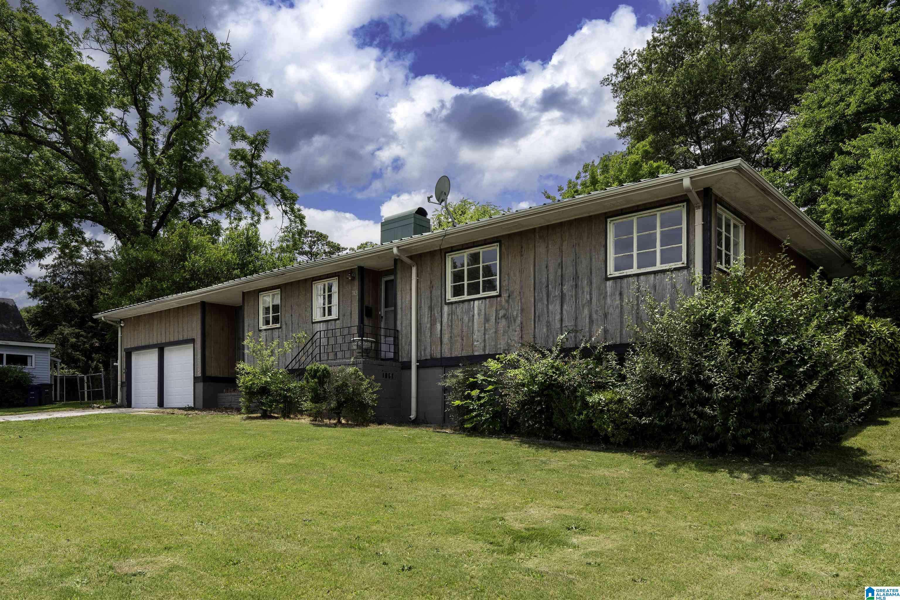 Hoover, AL 35226,742 VALLEY STREET