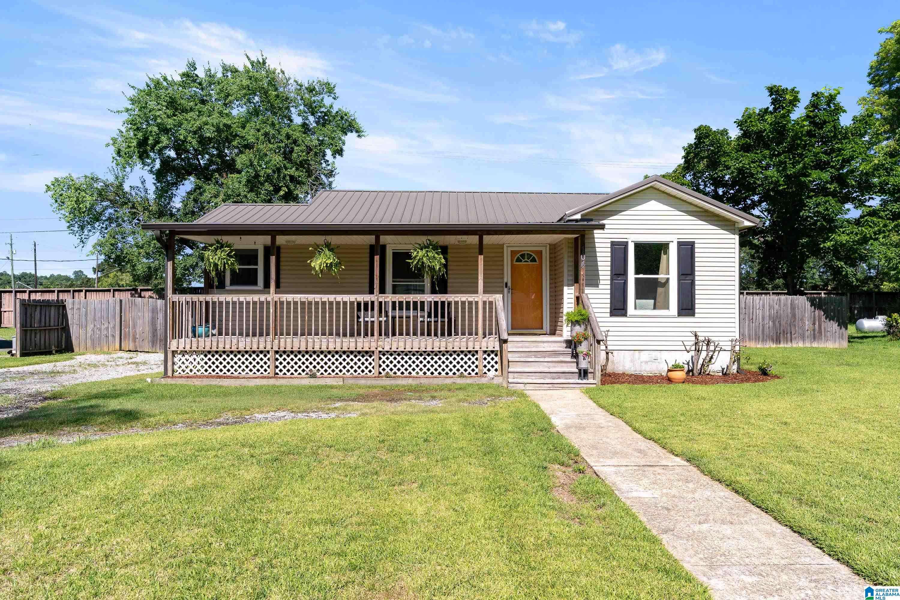 Columbiana, AL 35051,104 PHILLIPS CIRCLE