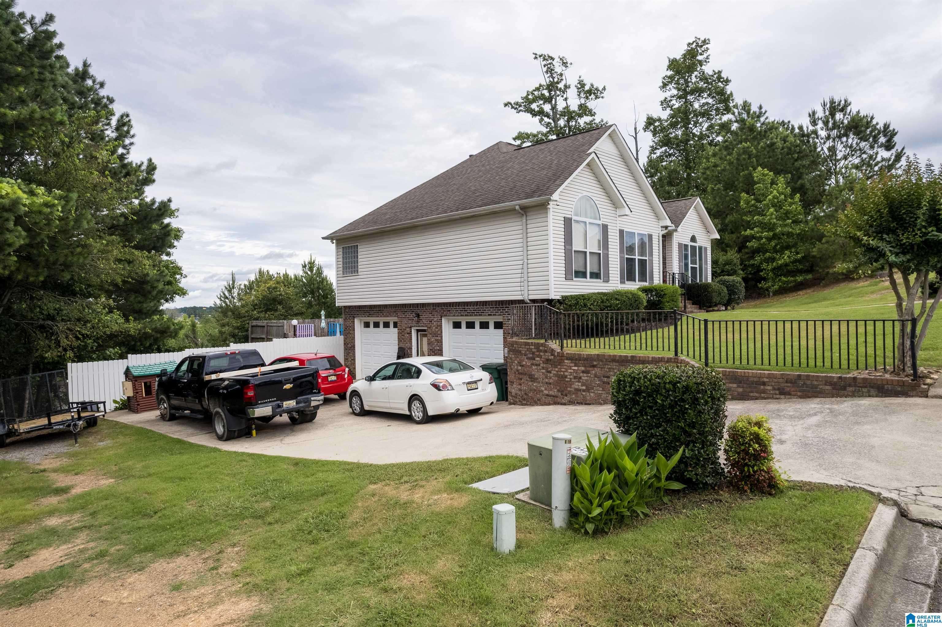 Cullman, AL 35057,209 WHITE OAK CIRCLE