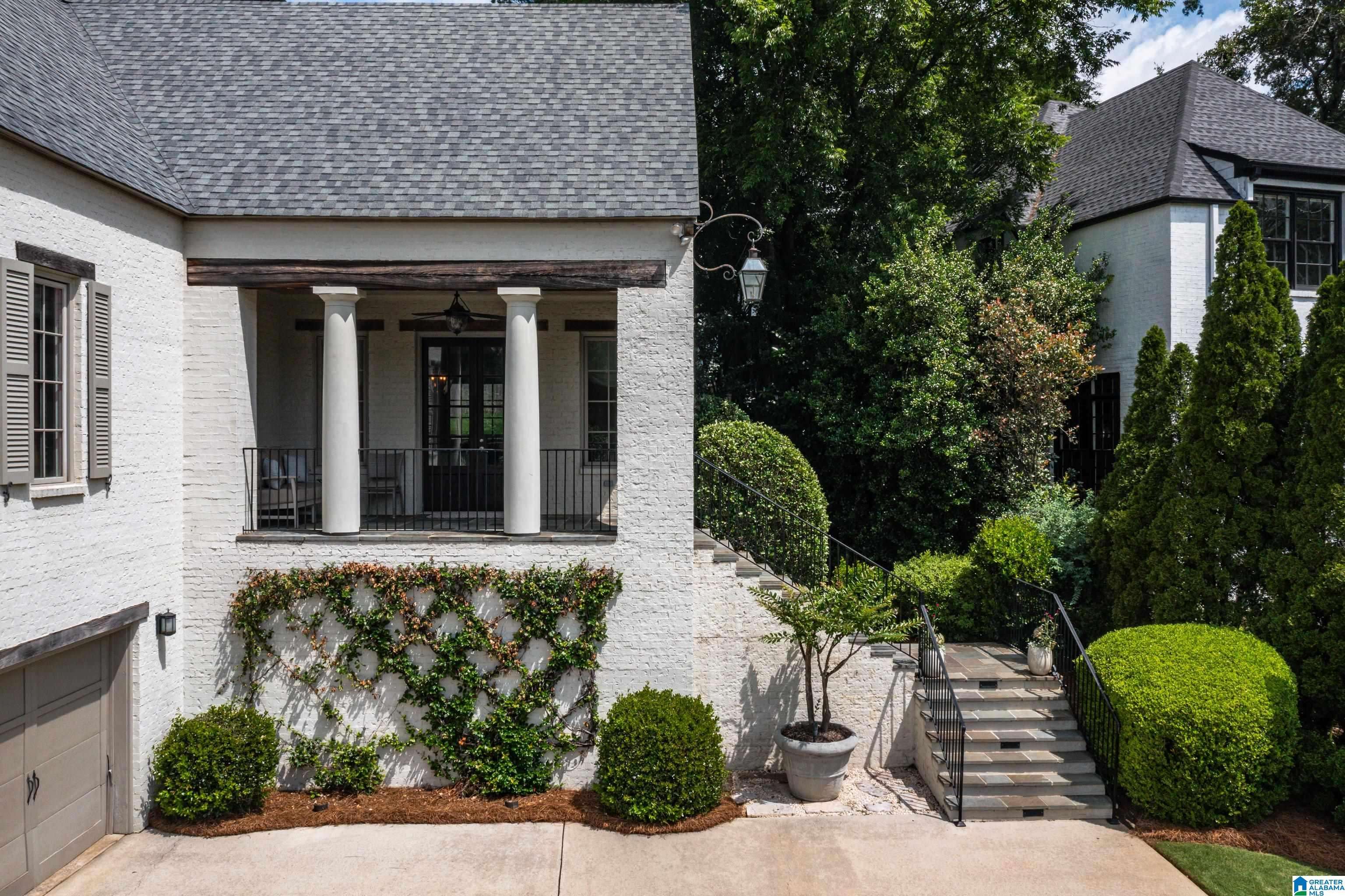 Mountain Brook, AL 35213,3600 PARK LANE S