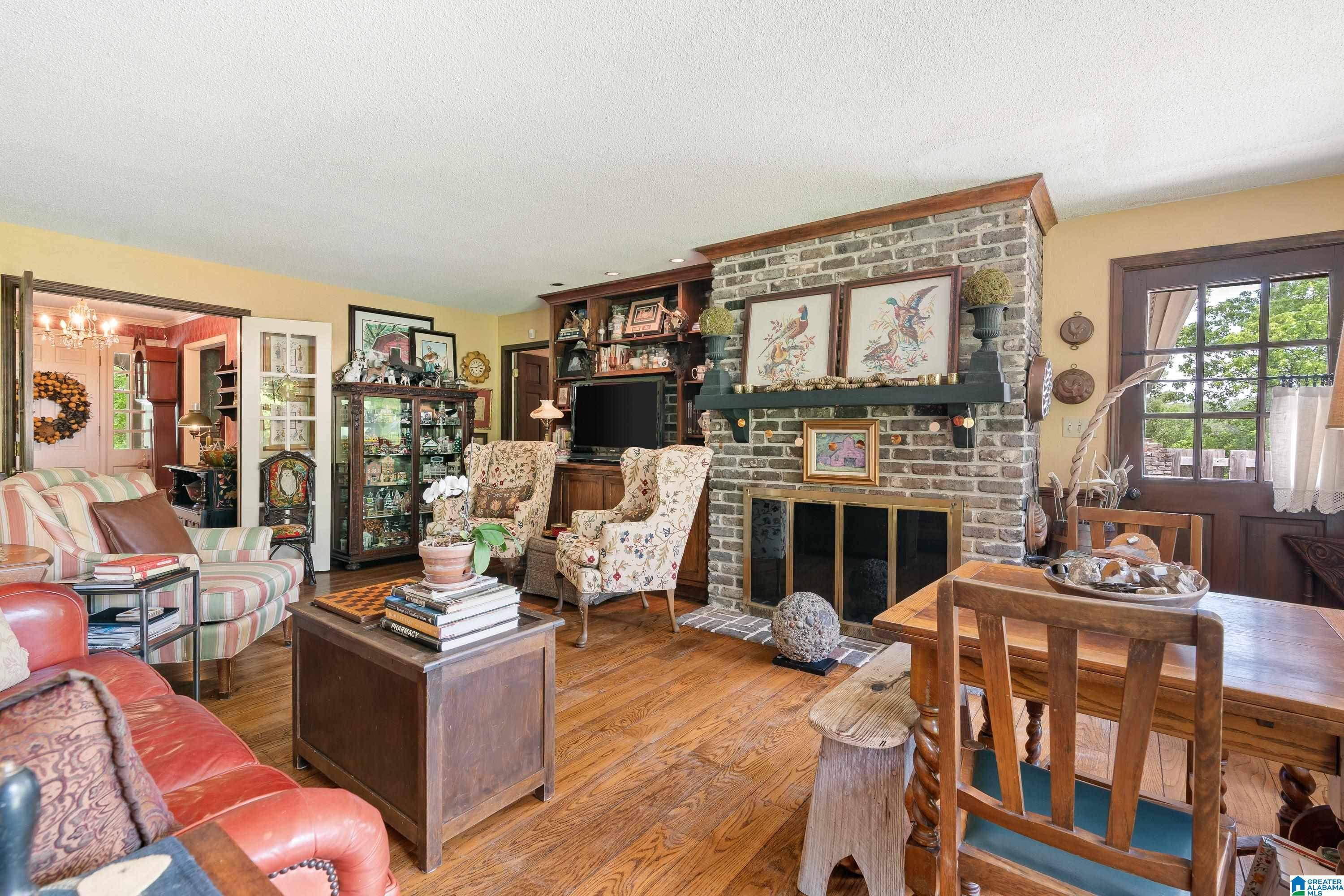 Pinson, AL 35126,6876 HIGHWAY 75