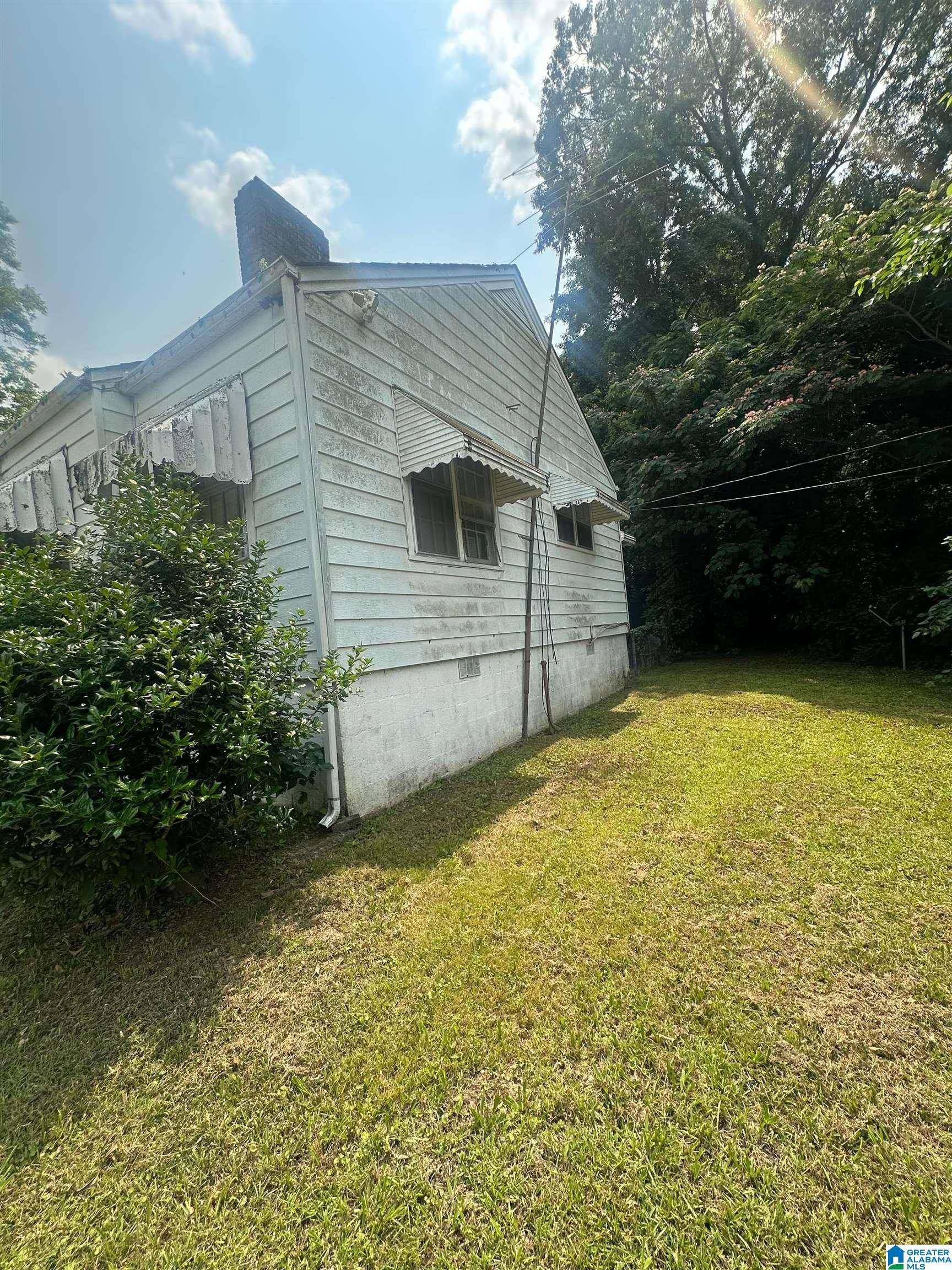 Midfield, AL 35228,800 RUTLEDGE DRIVE