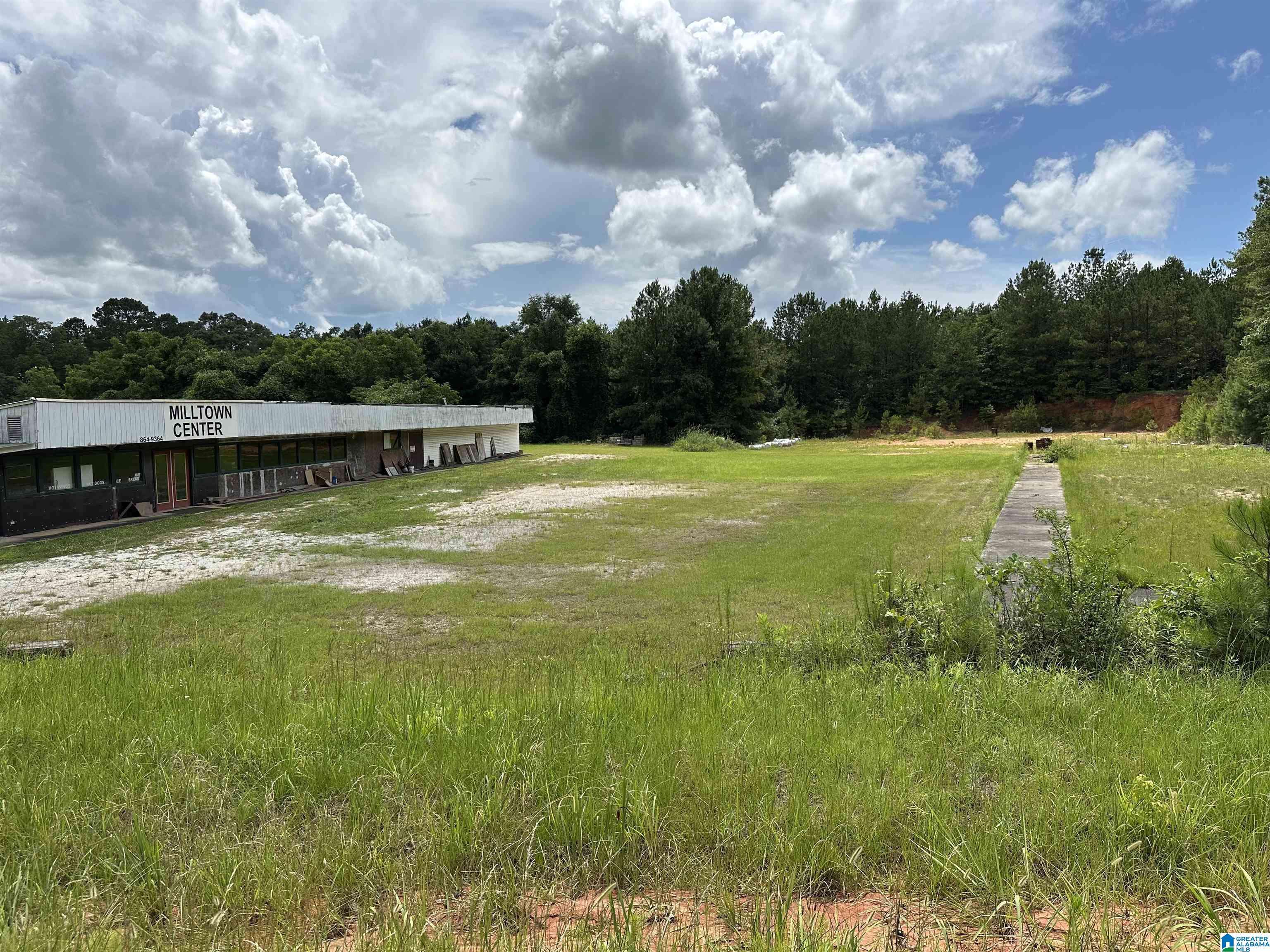 Roanoke, AL 36274,12427 HIGHWAY 77 #12