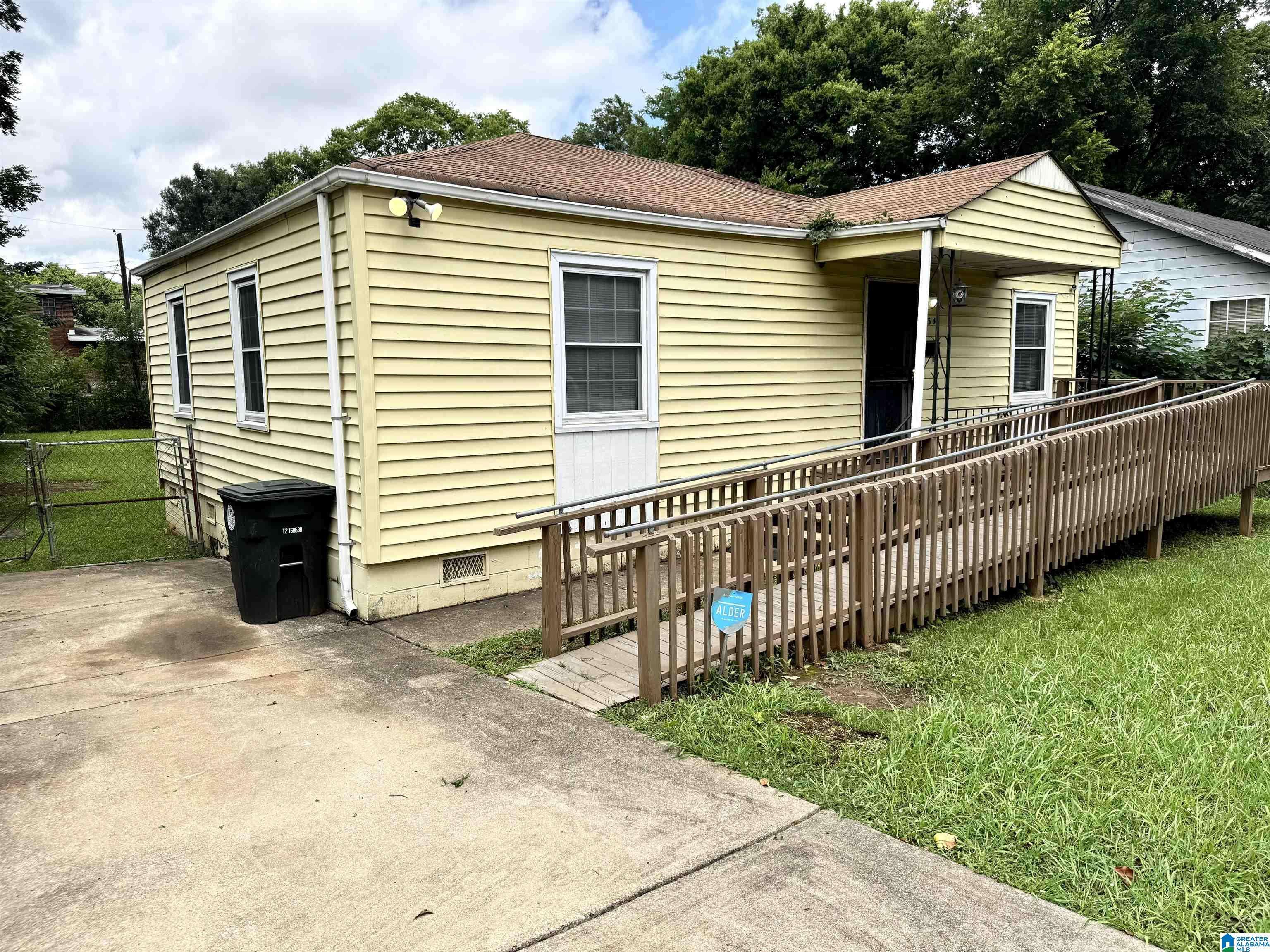 Birmingham, AL 35212,934 47TH STREET N
