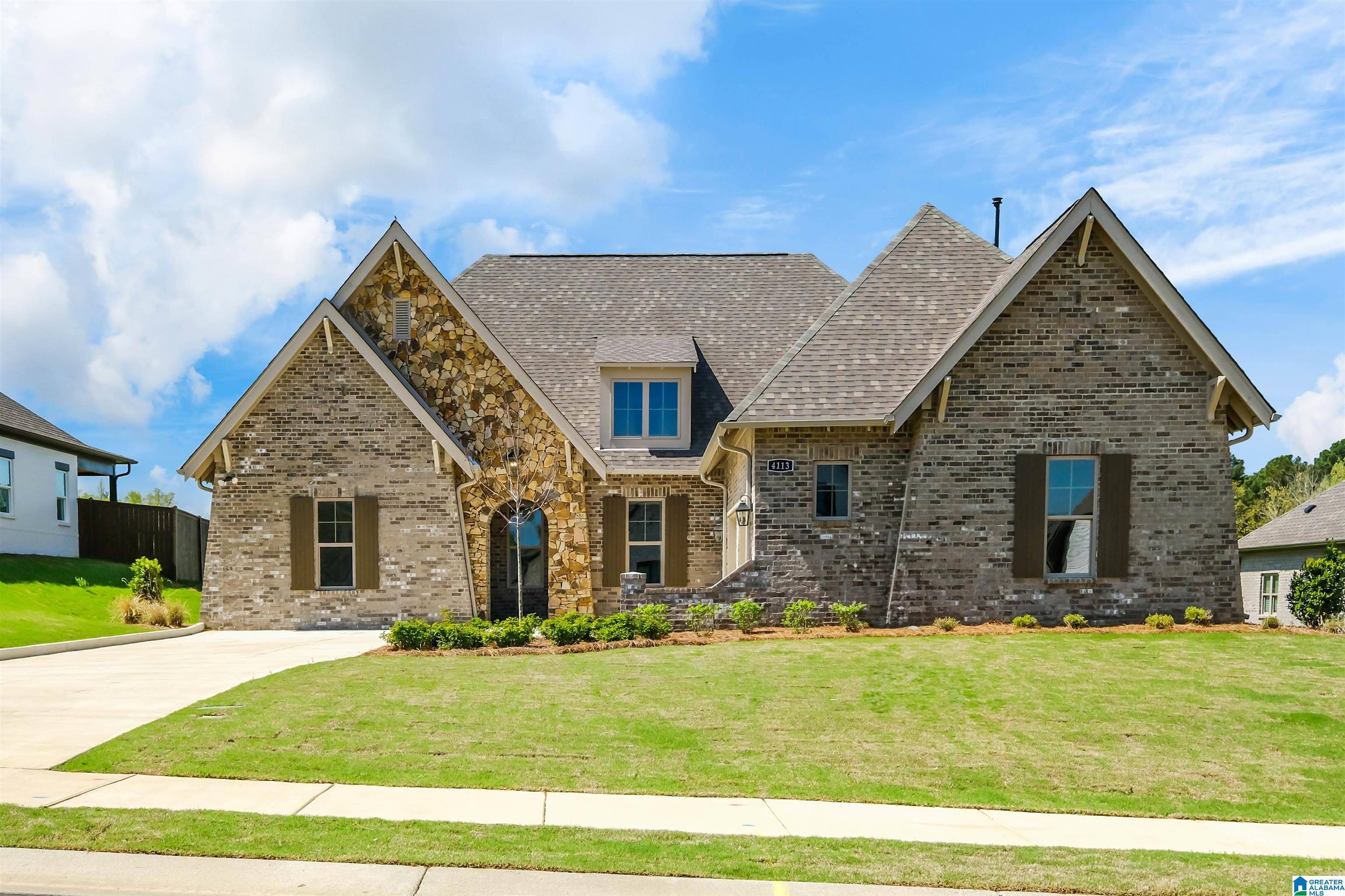 Hoover, AL 35244,345 BLACKRIDGE CREST