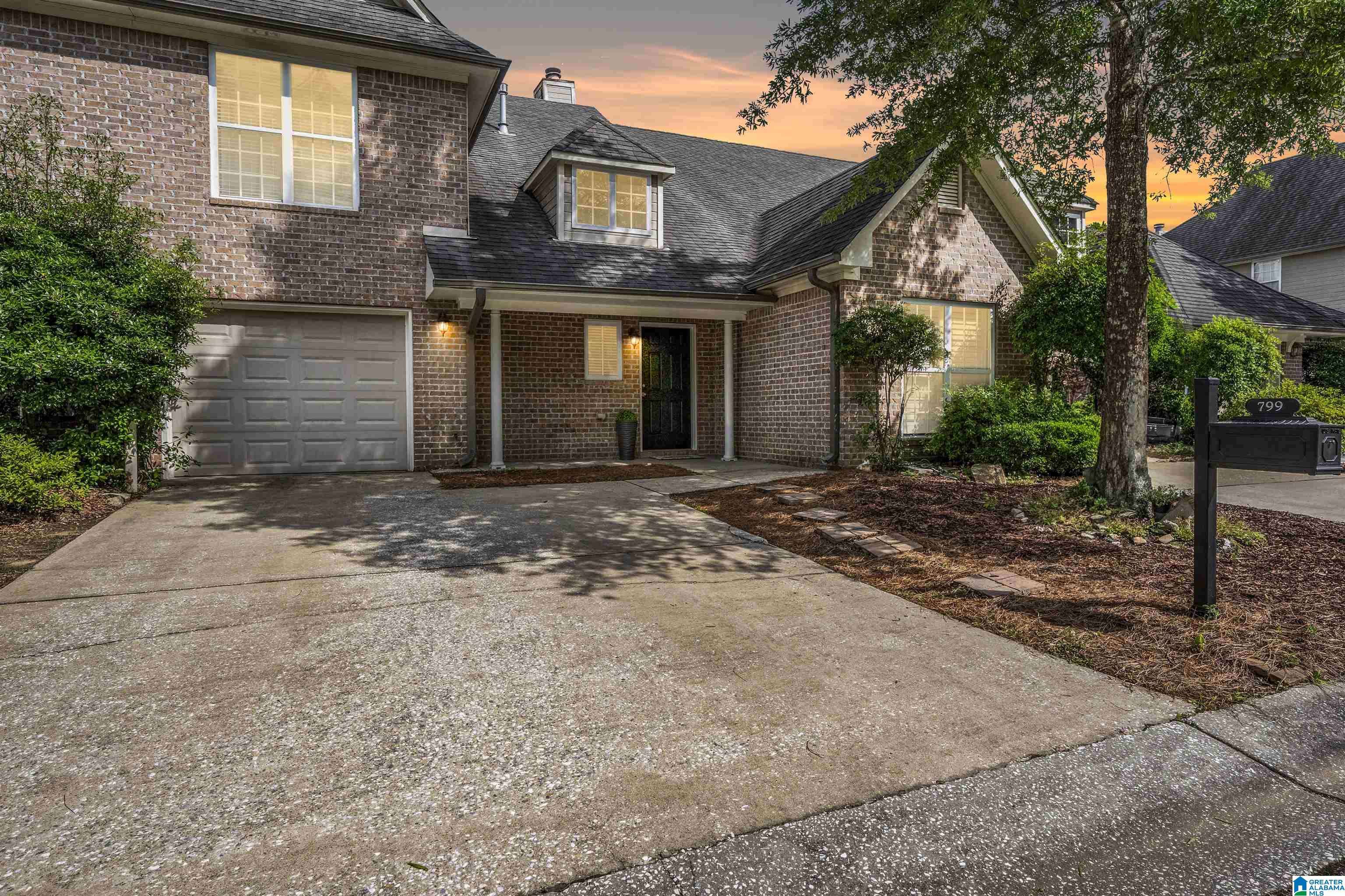 Birmingham, AL 35242,799 REACH CREST