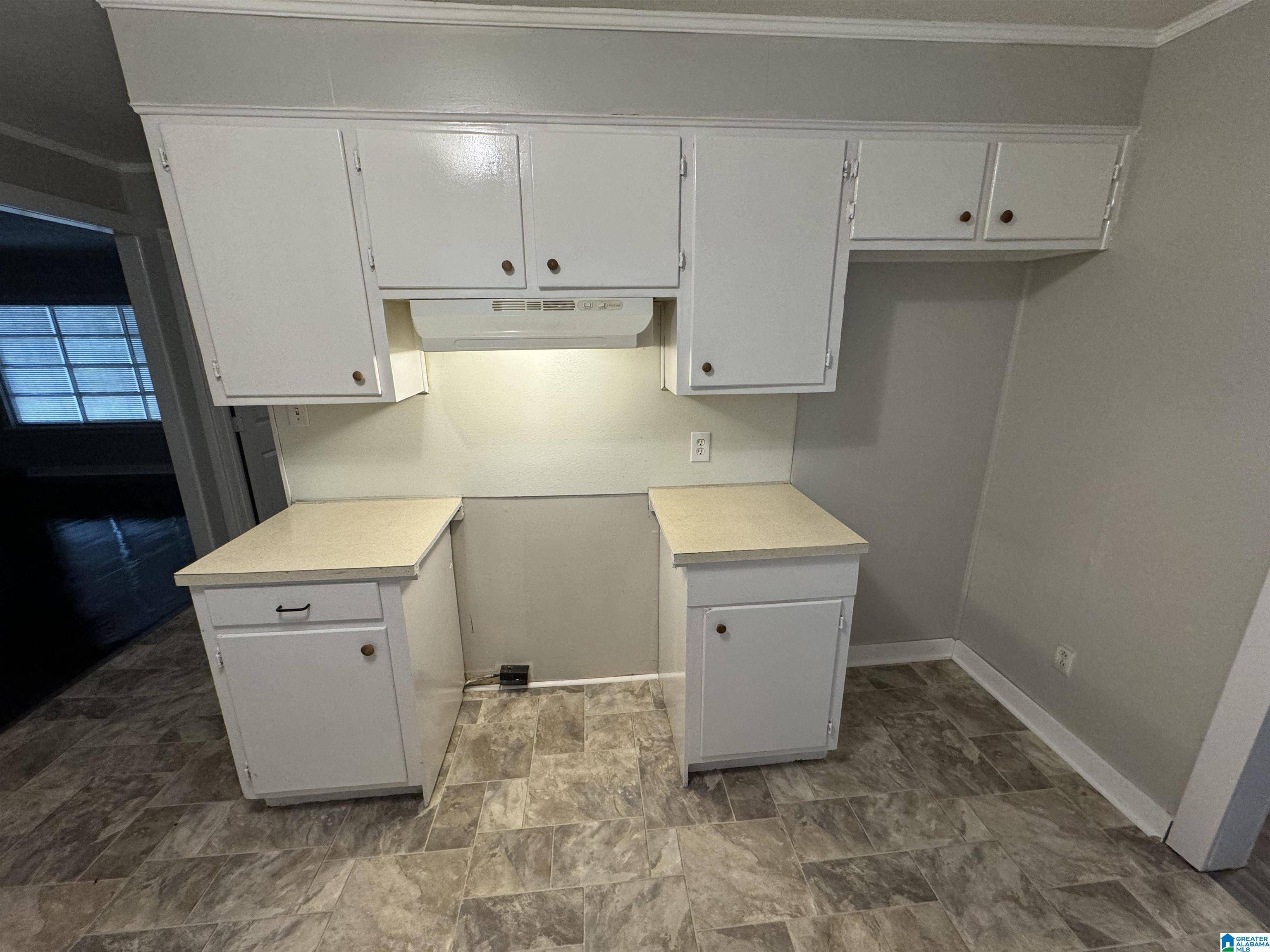 Dora, AL 35062,5295 SNOWVILLE BRENT ROAD