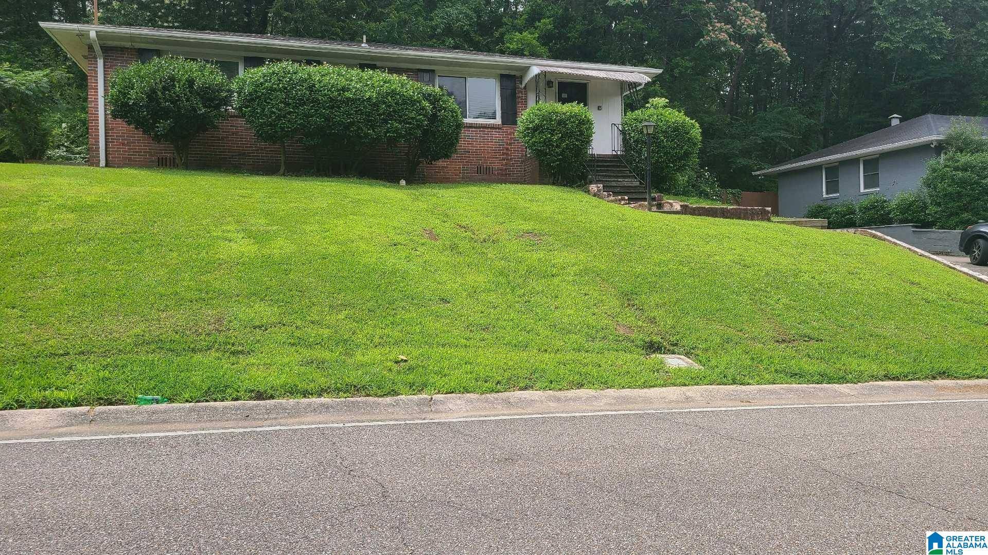 Birmingham, AL 35213,1525 CRESTHILL ROAD
