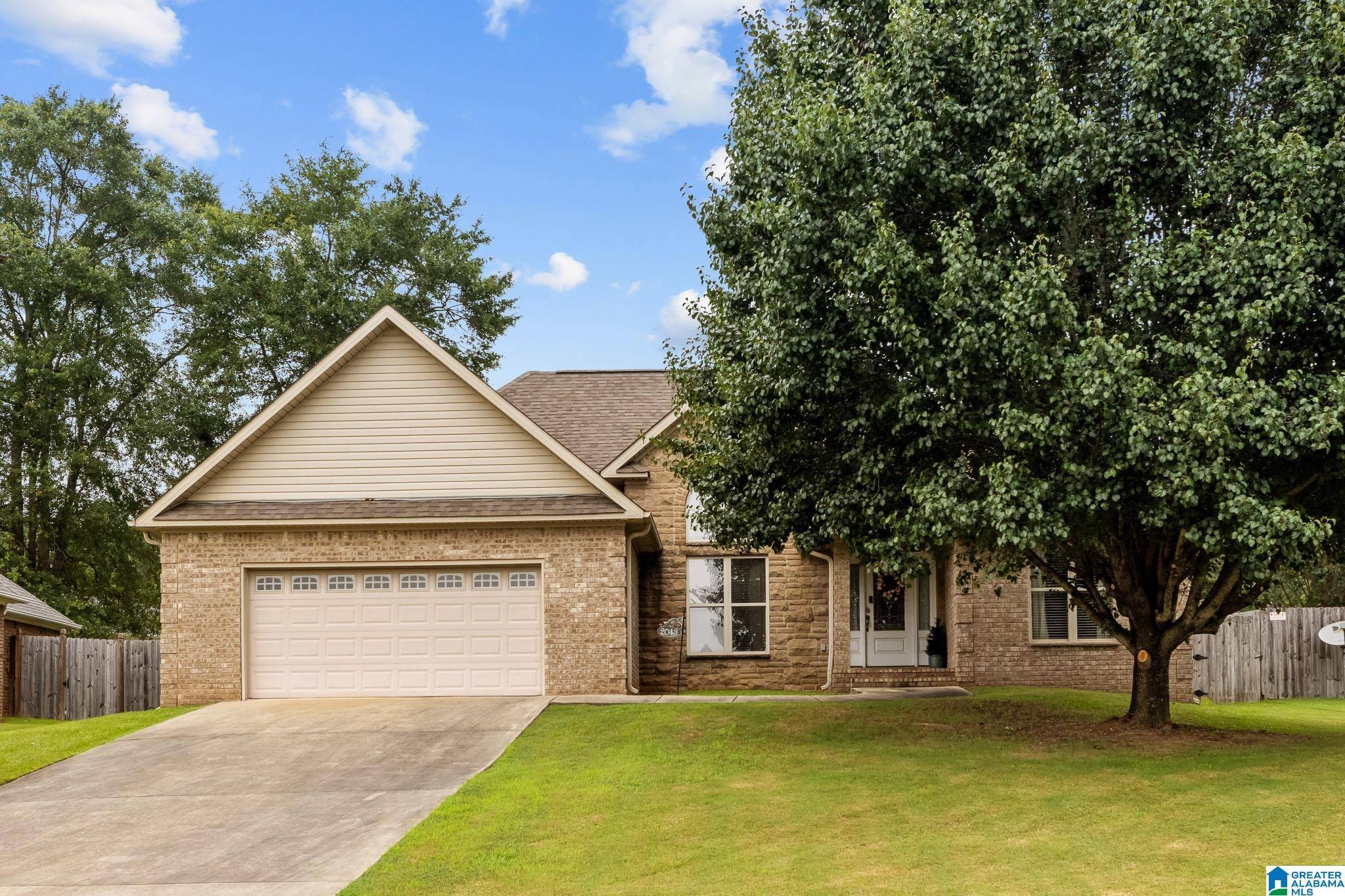 Clanton, AL 35045,2043 MAPLEWOOD LANE
