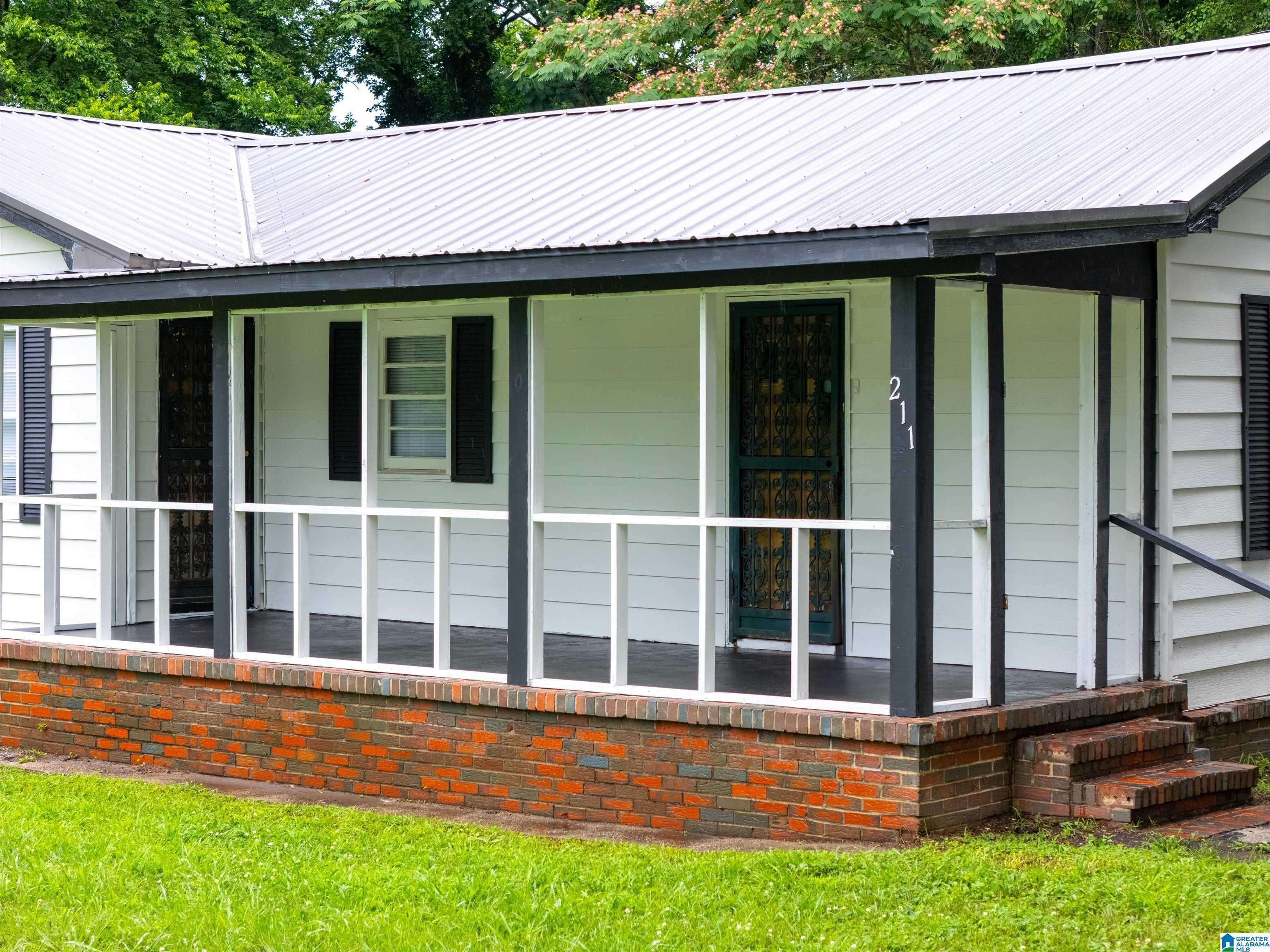 Anniston, AL 36201,211 CORNING STREET