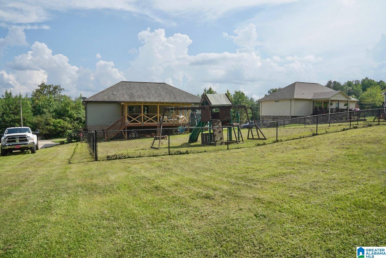 Warrior, AL 35180,817 WIER ROAD