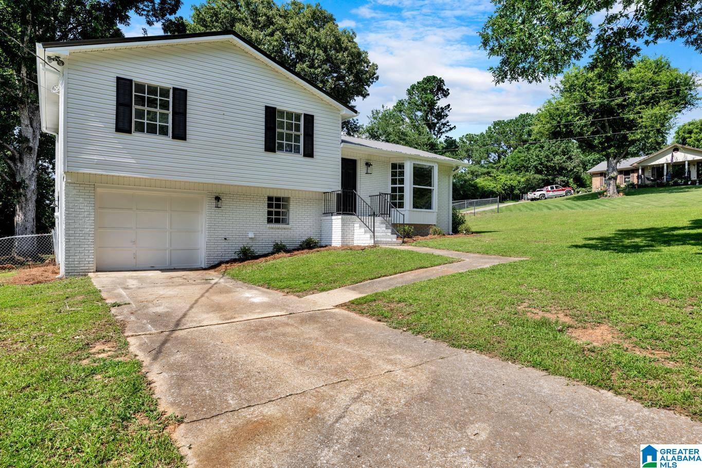 Pinson, AL 35126,8312 COUNTRY CIRCLE