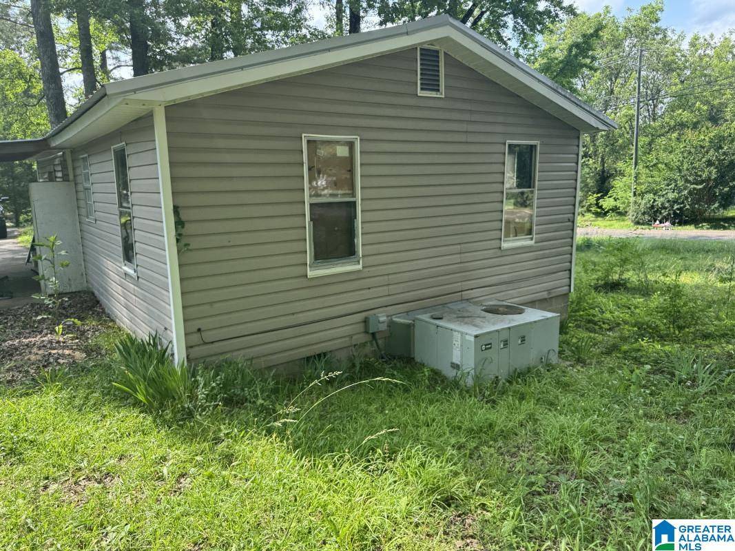 Mulga, AL 35118,7634 POWHATAN ROAD