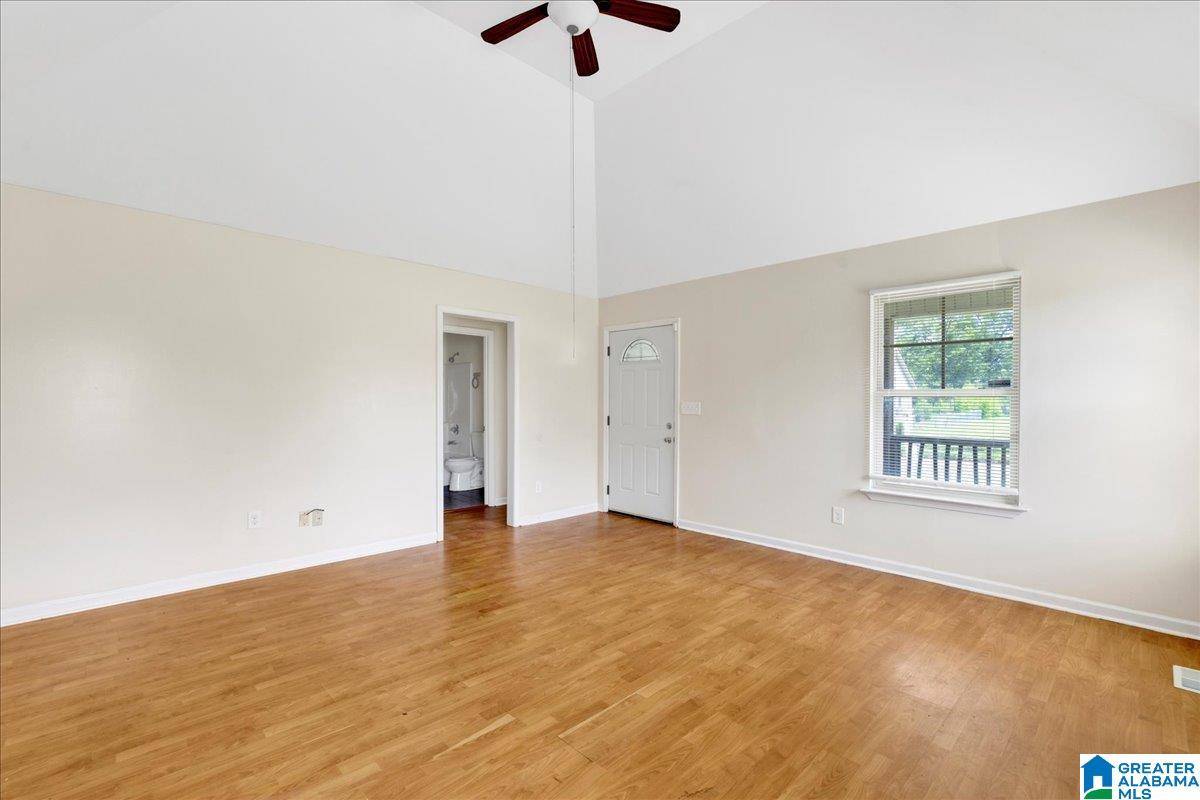 Birmingham, AL 35211,1324 FULTON AVENUE SW