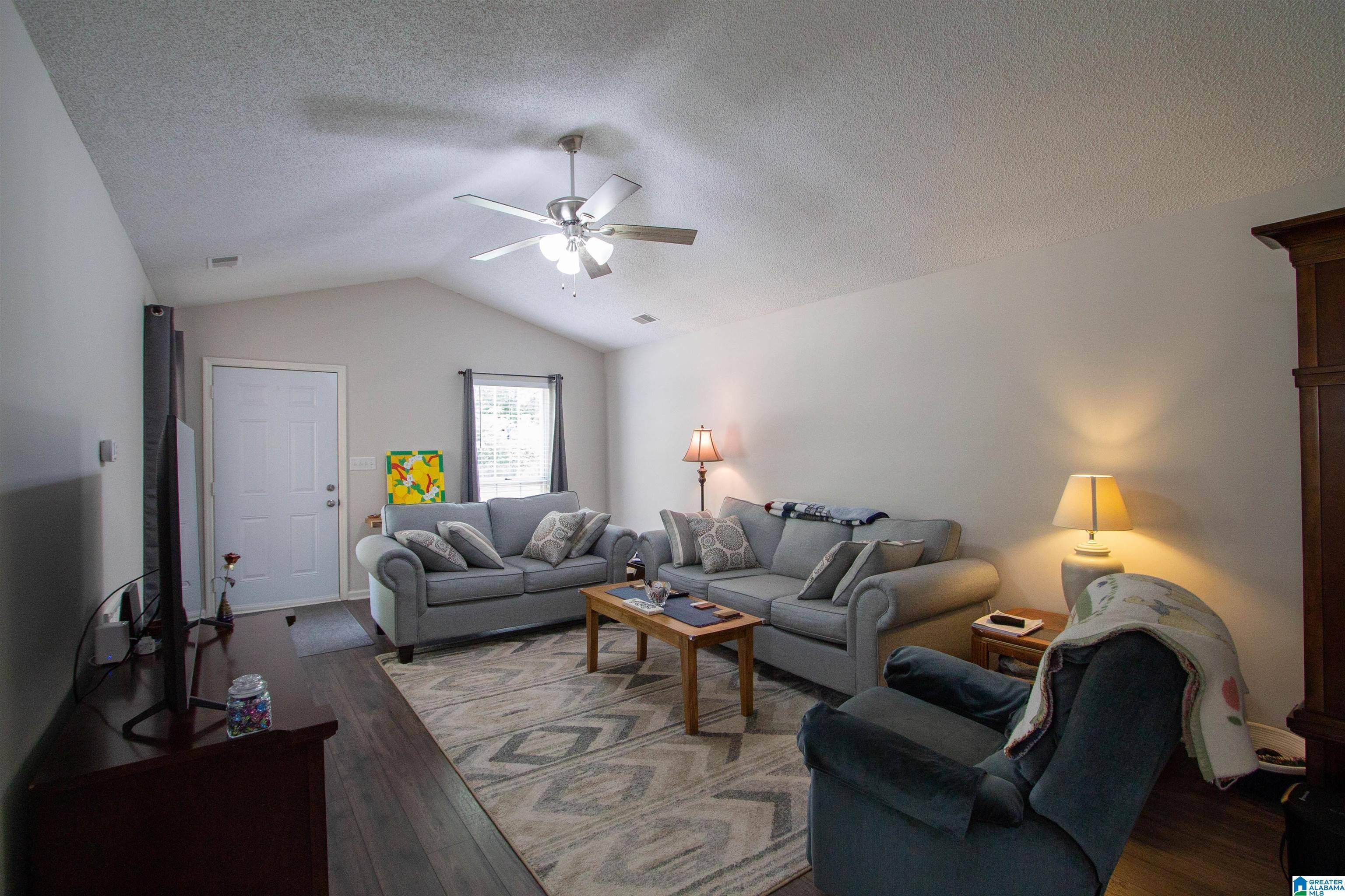 Center Point, AL 35215,1822 OAKLEAF LANE