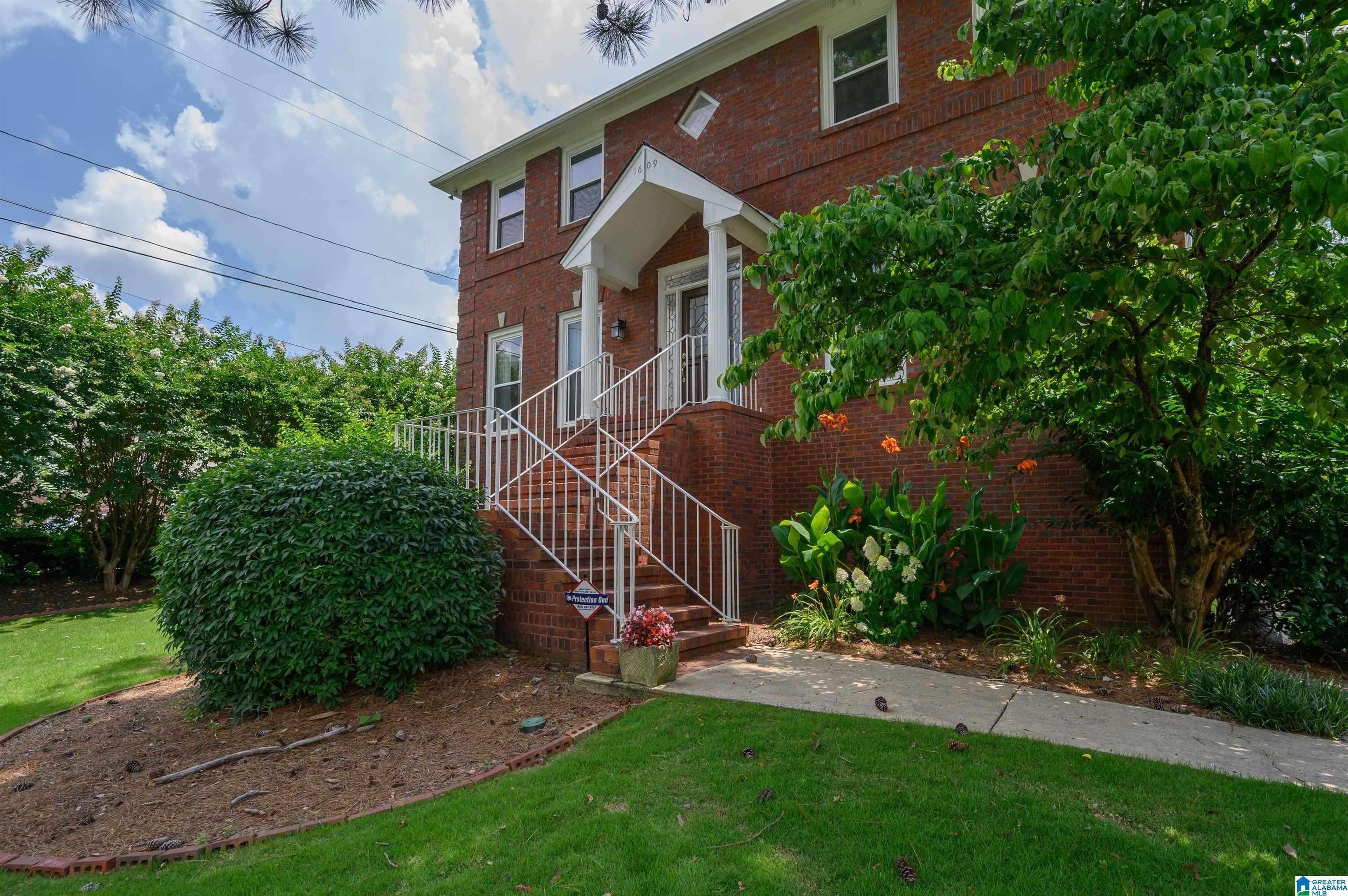 Homewood, AL 35209,1609 MANHATTAN STREET