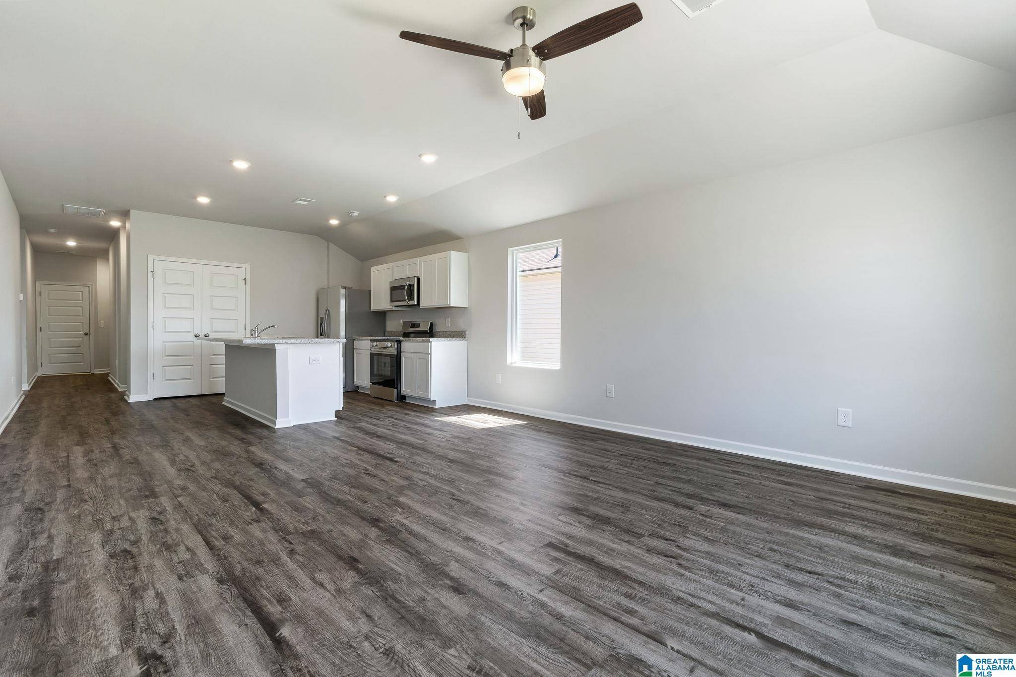 Childersburg, AL 35044,176 DOGWOOD STREET