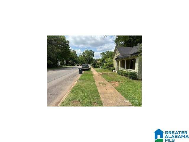 Birmingham, AL 35206,8236 2ND AVENUE S