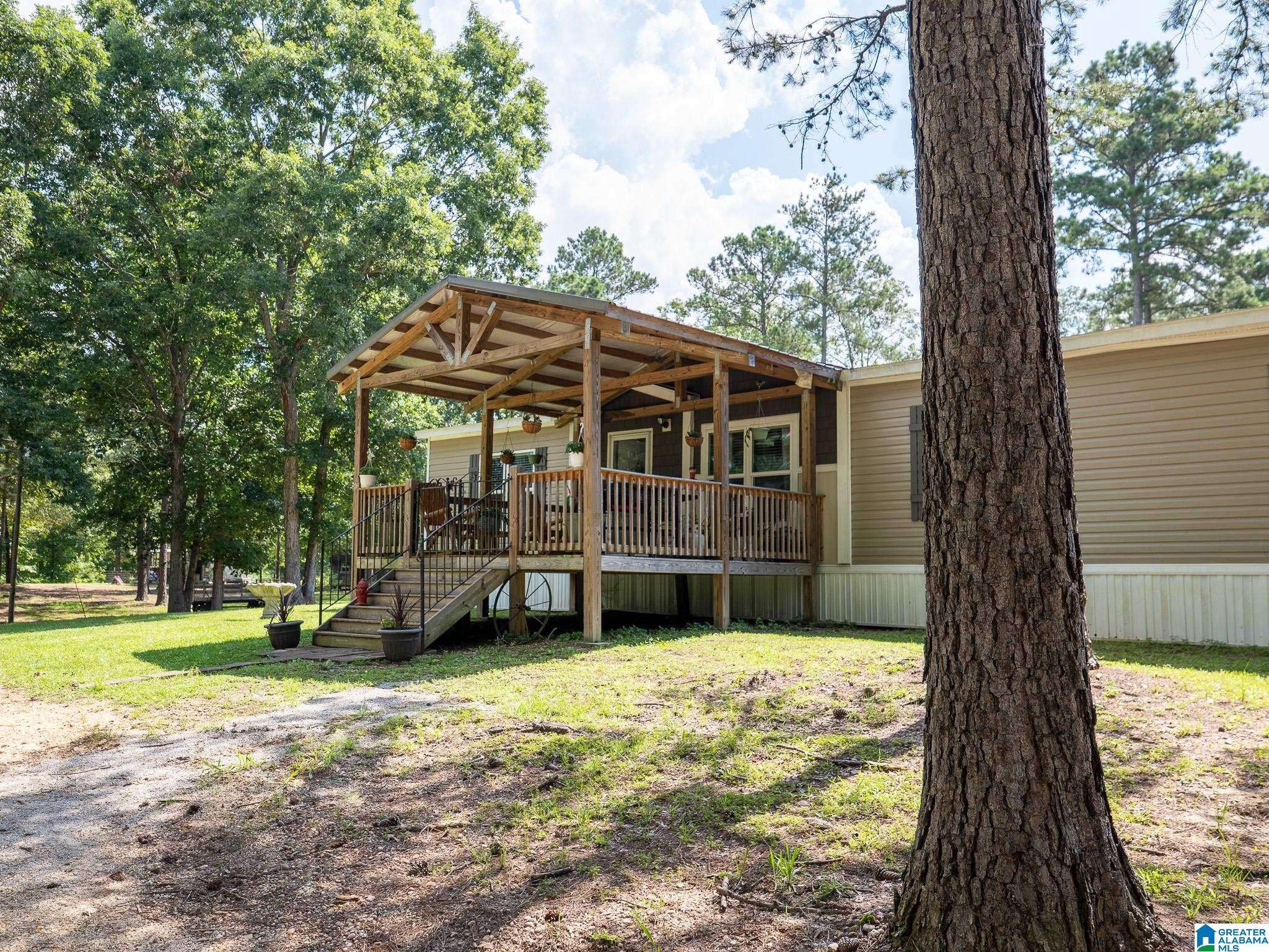 West Blocton, AL 35184,350 OAK TRACE