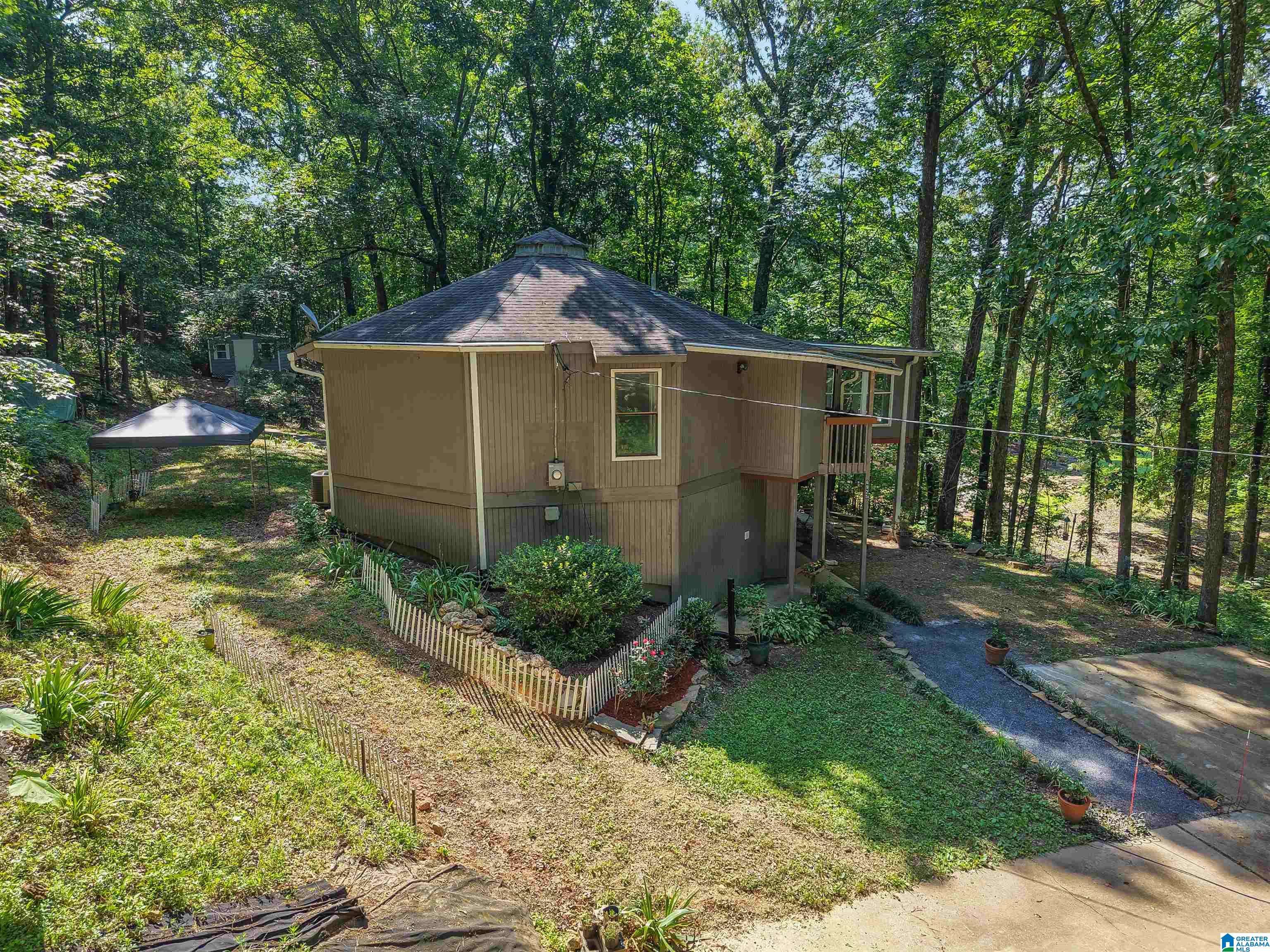 Trussville, AL 35173,6925 HONOR KEITH ROAD